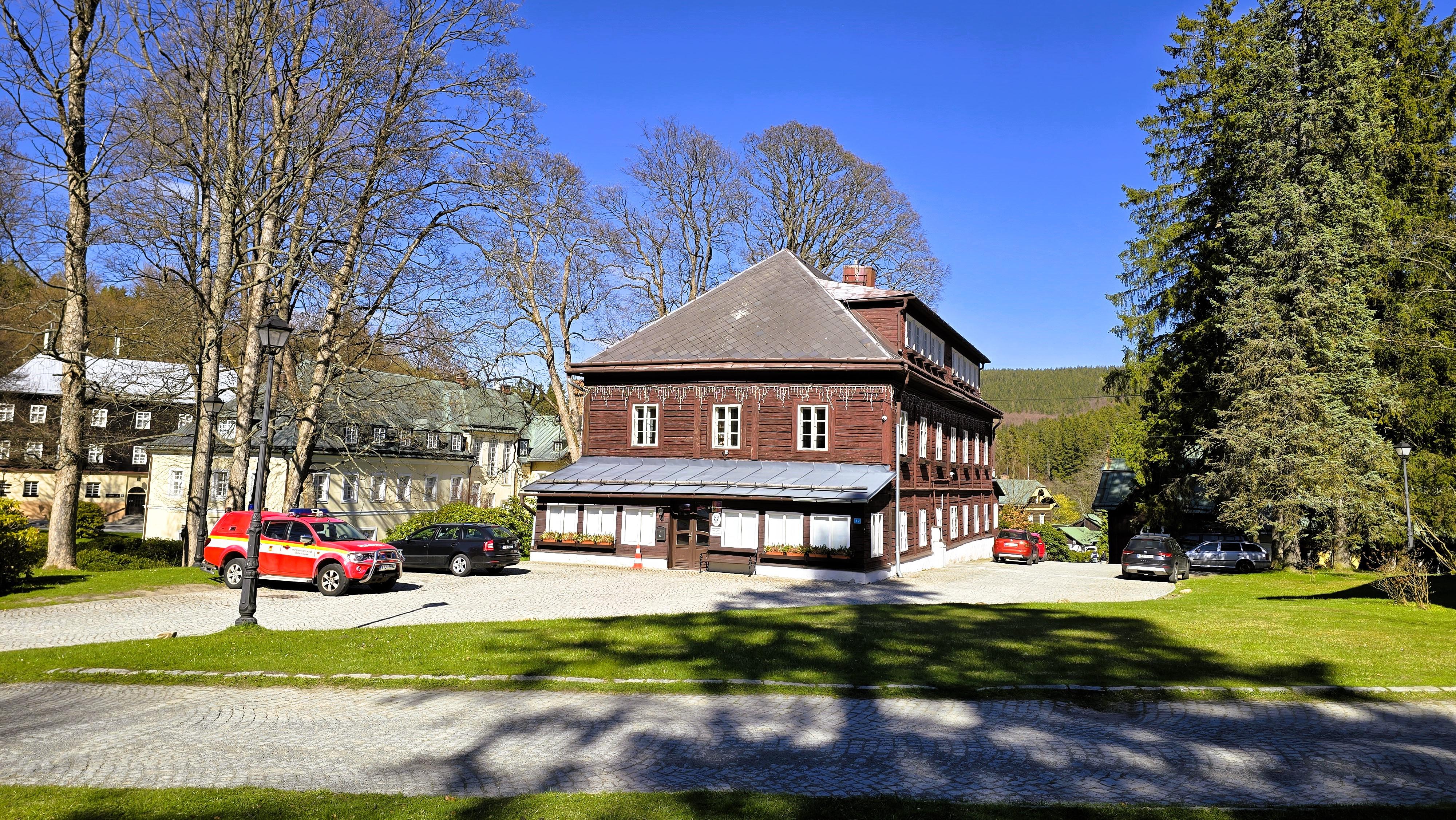 Karlova Studánka - obecní úřad foto 6