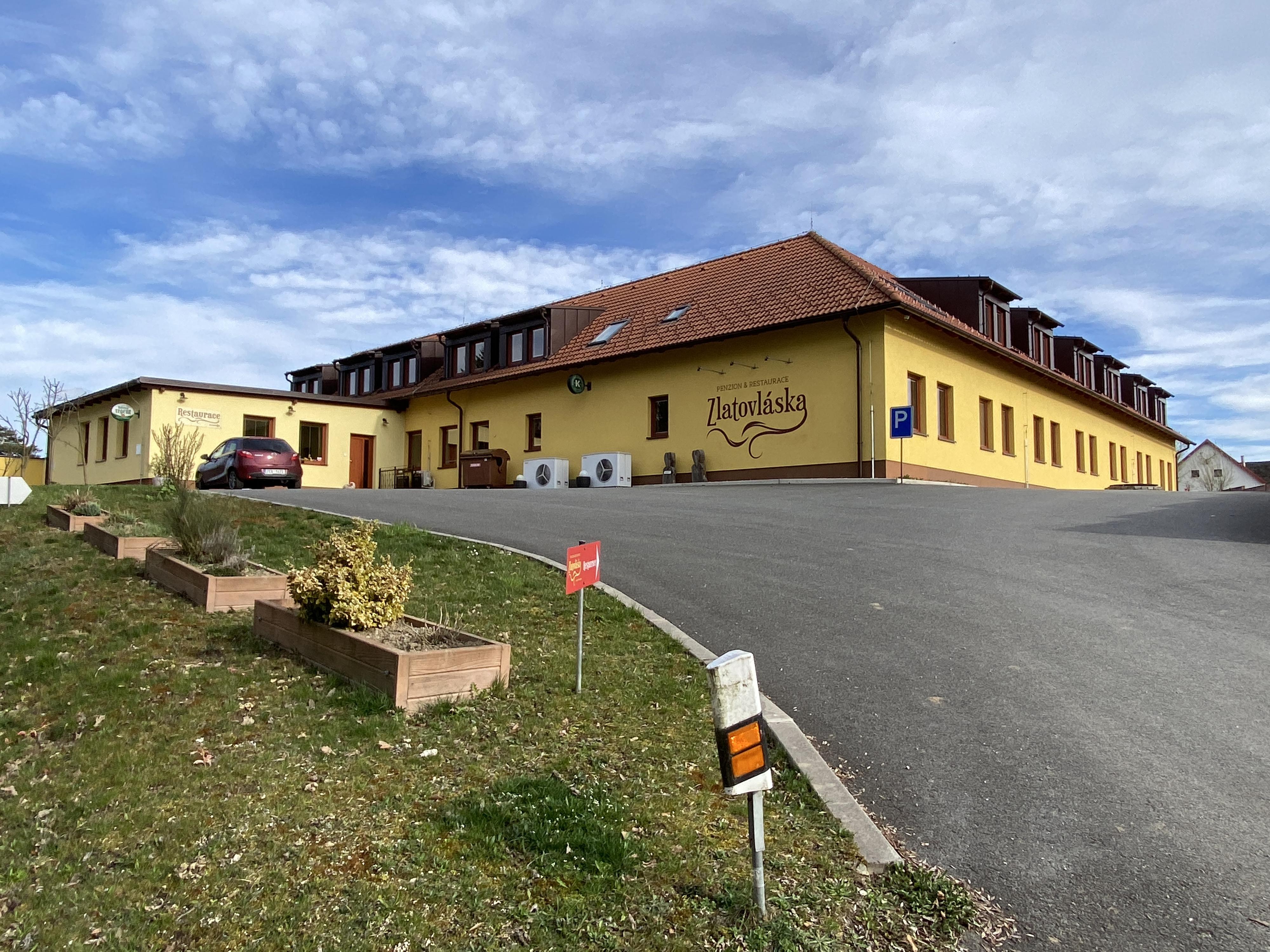 Restaurace Červená Lhota Zlatovláska foto 4