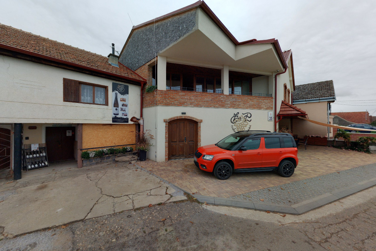 Vinařství Zdenek Polach - dobíjecí stanice