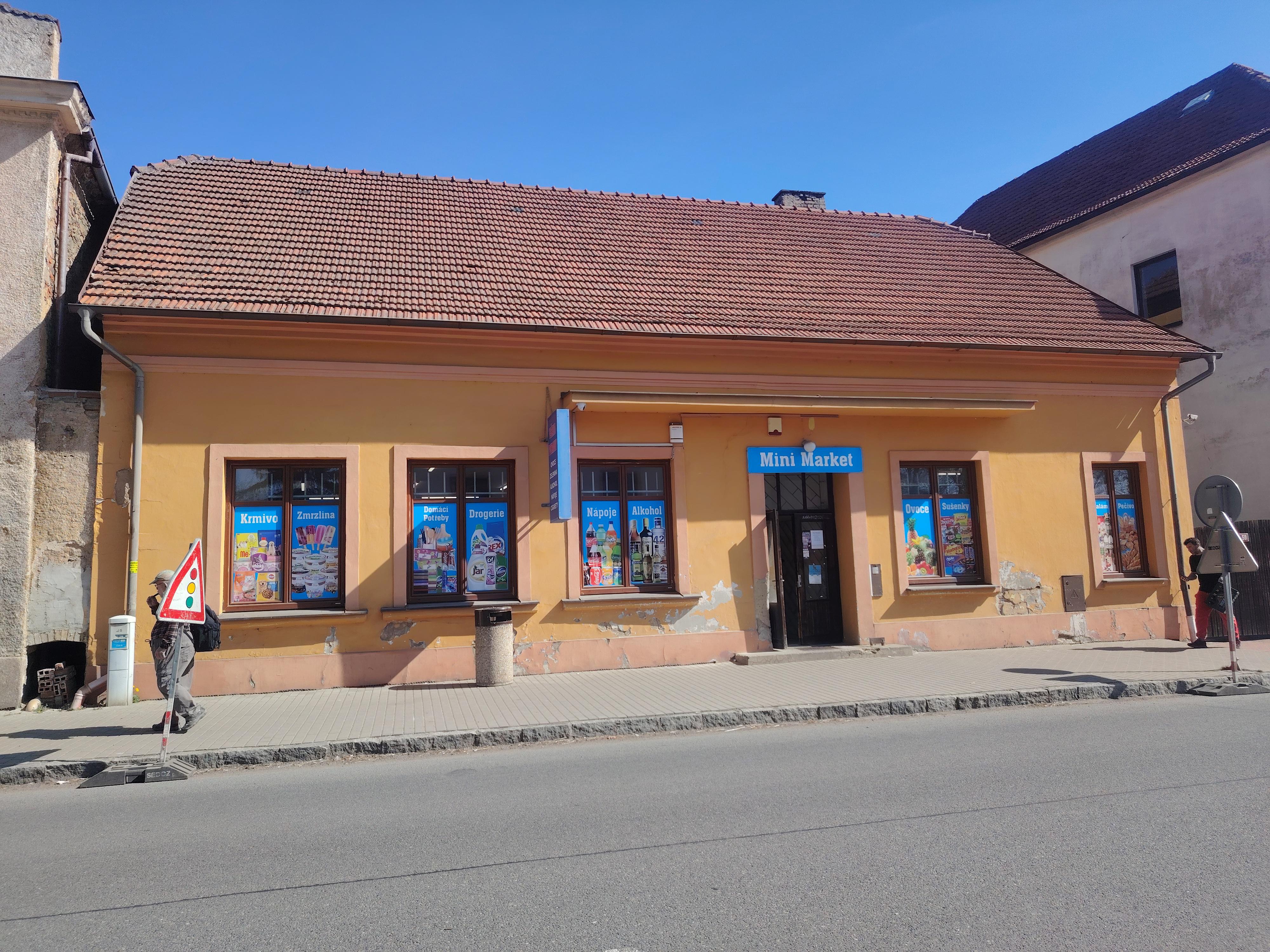 Večerka nám. 9. května 50