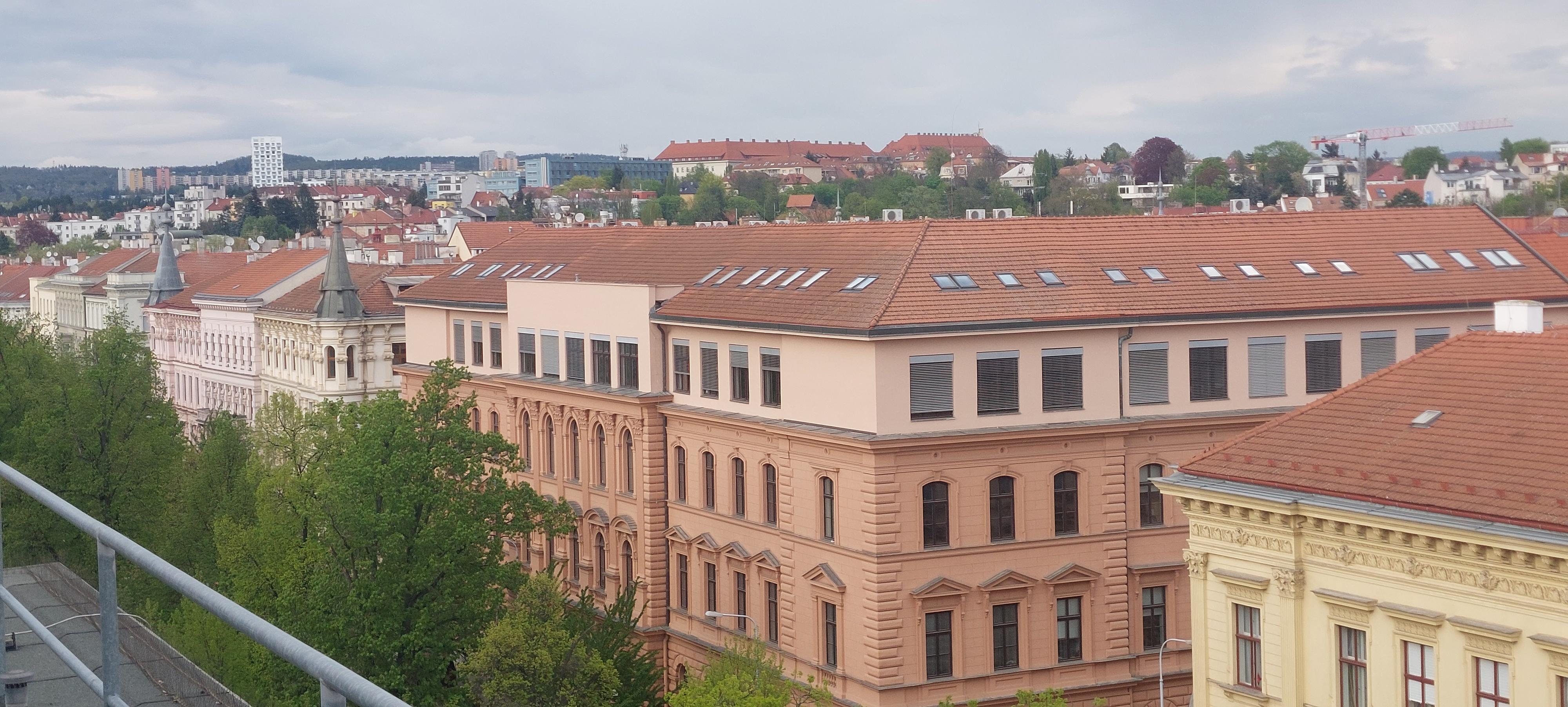 Gymnázium Jaroška foto 2