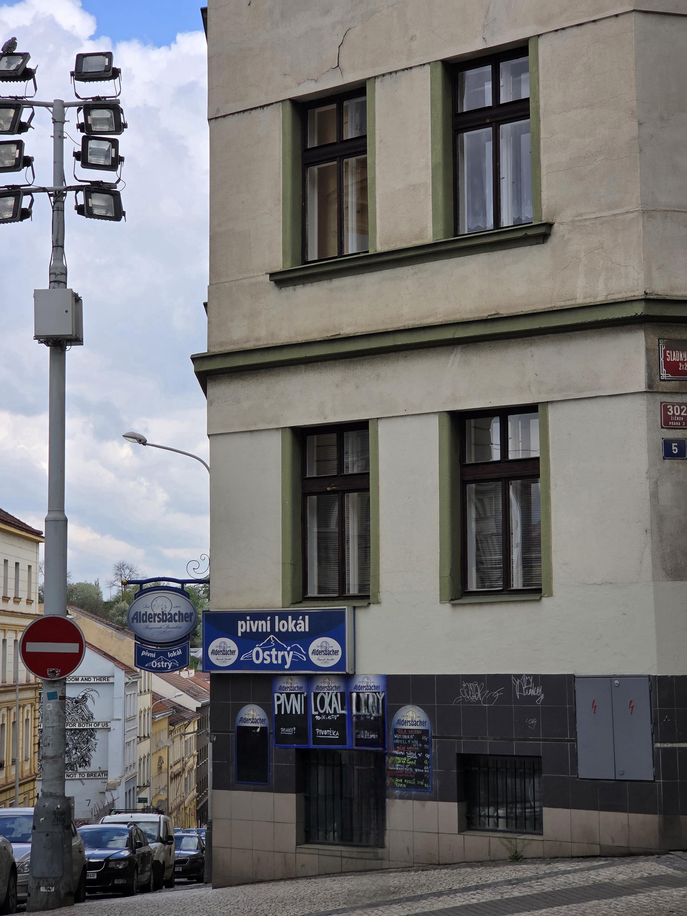 Pivní lokál Ostrý foto 4