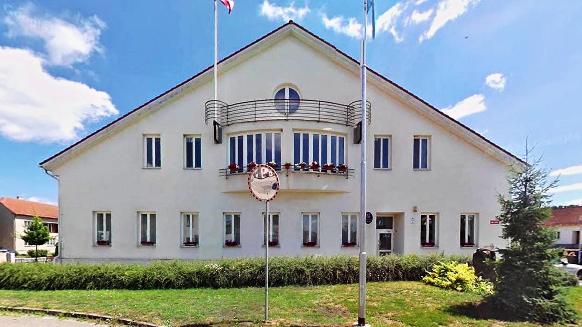 Střelice - obecní úřad foto 2