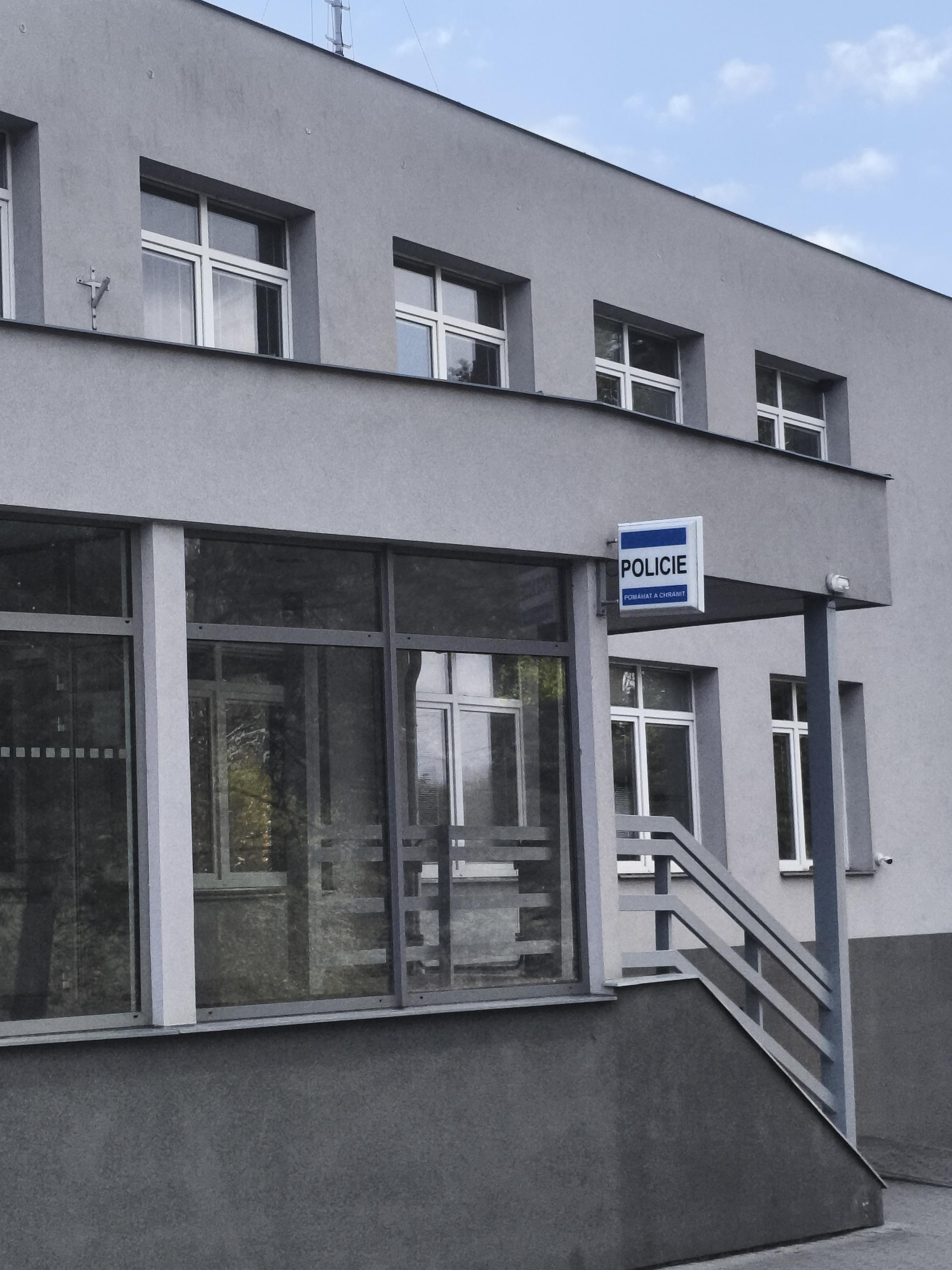 Policie ČR - Obvodní oddělení Valašské Meziříčí foto 3
