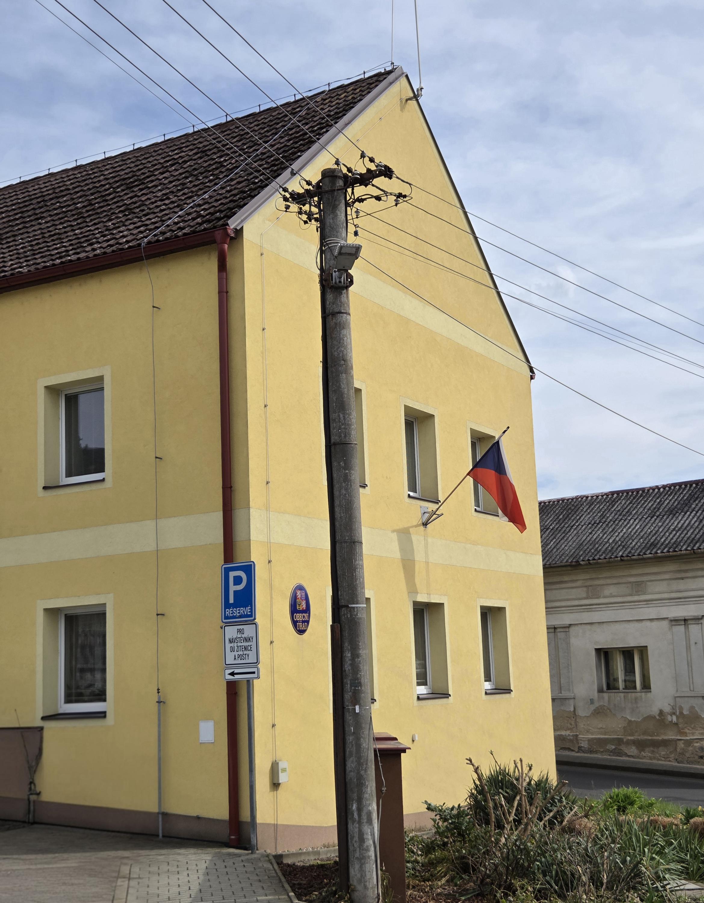 Žitenice - obecní úřad foto 5