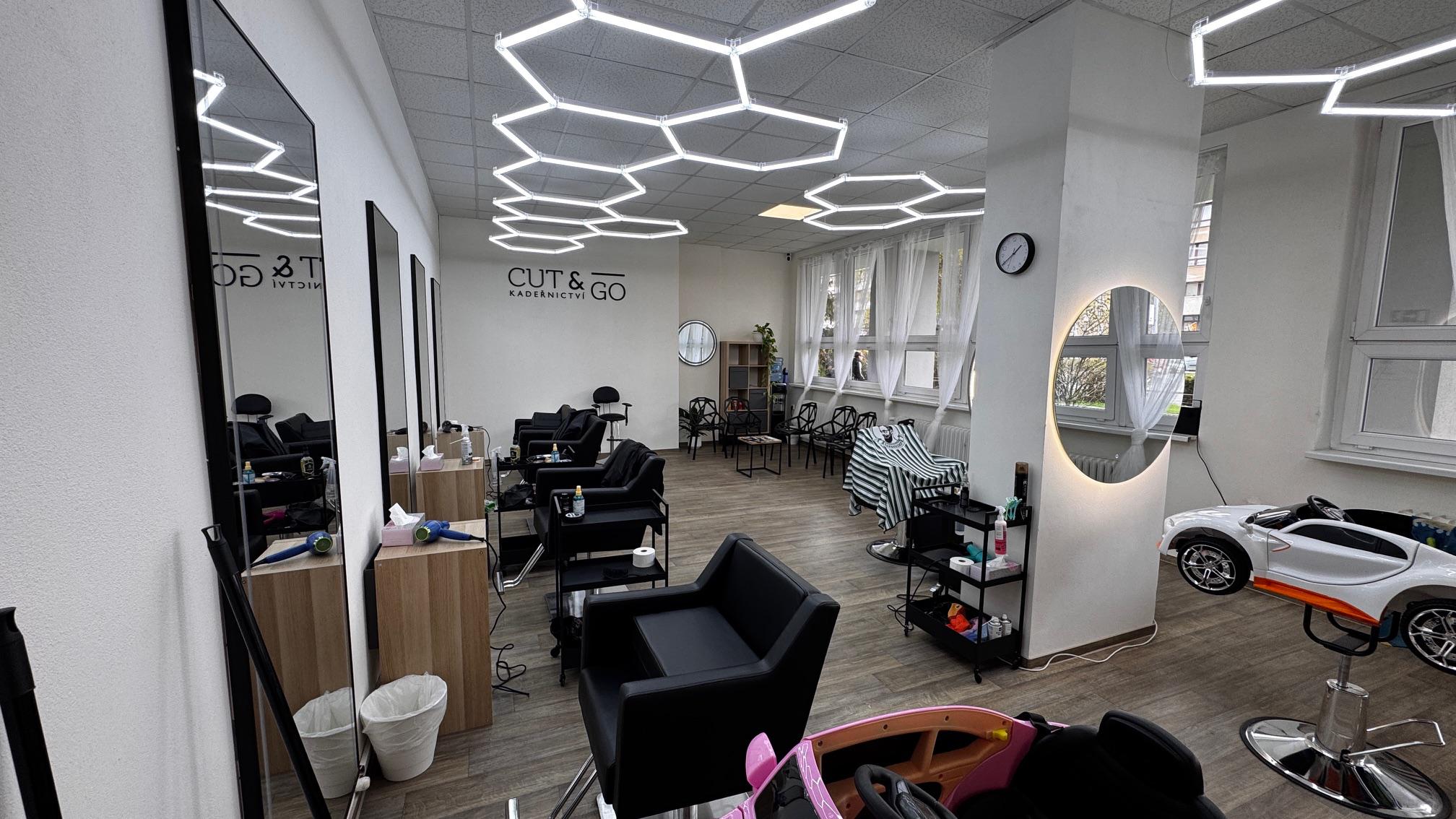CUT&GO Kadeřnictví foto 3