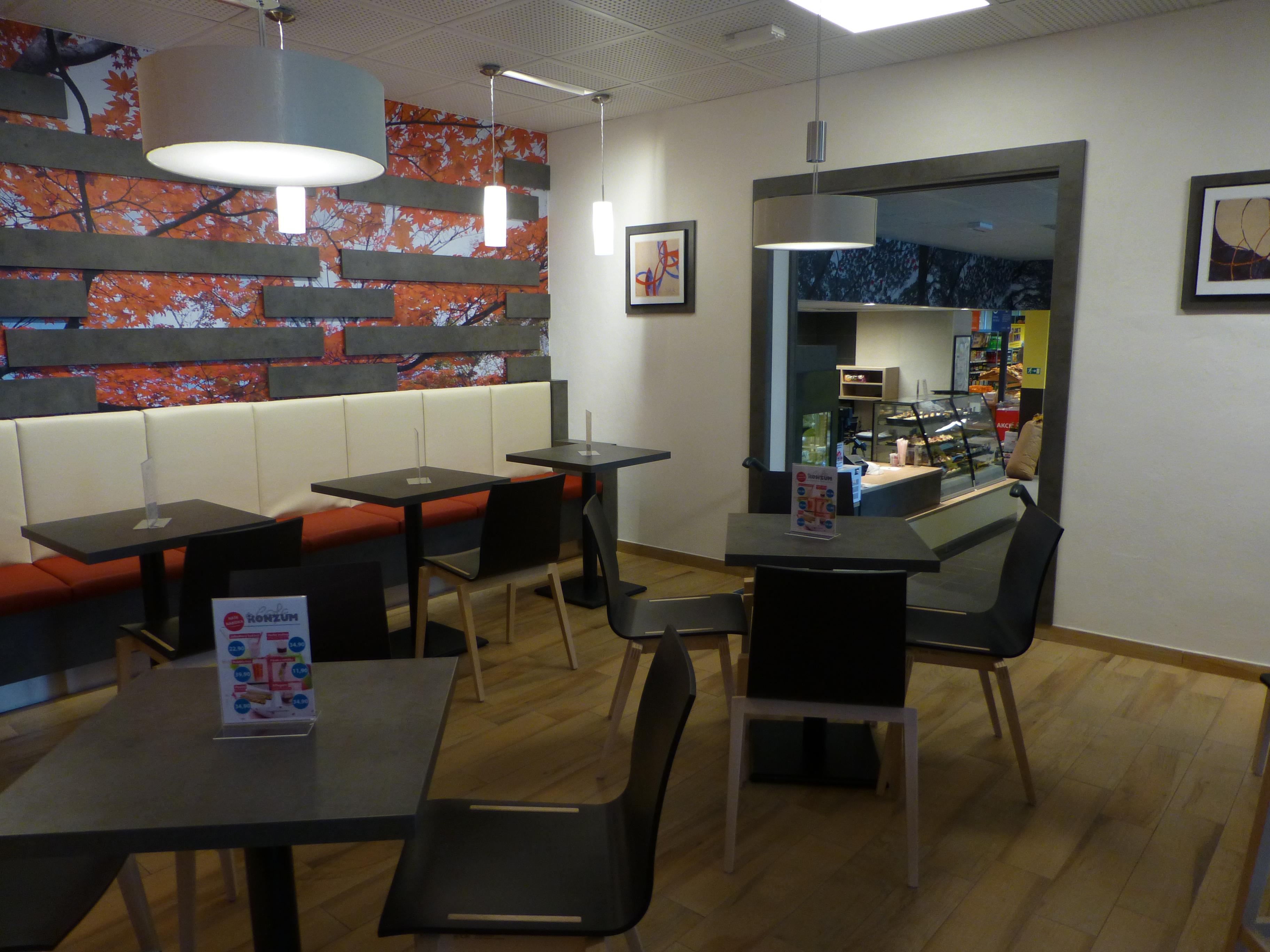 KONZUM Cafe foto 4