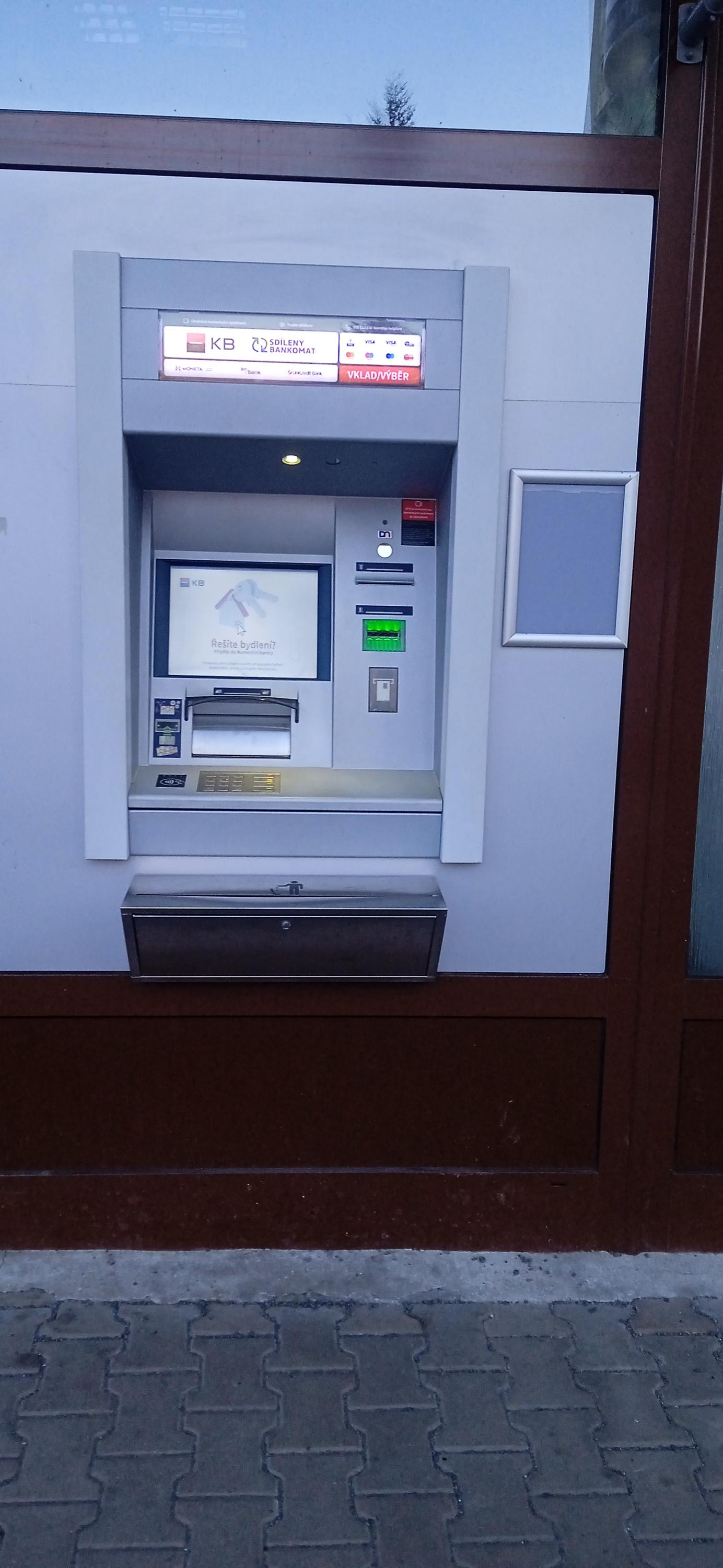 Bankomat Komerční banky foto 3