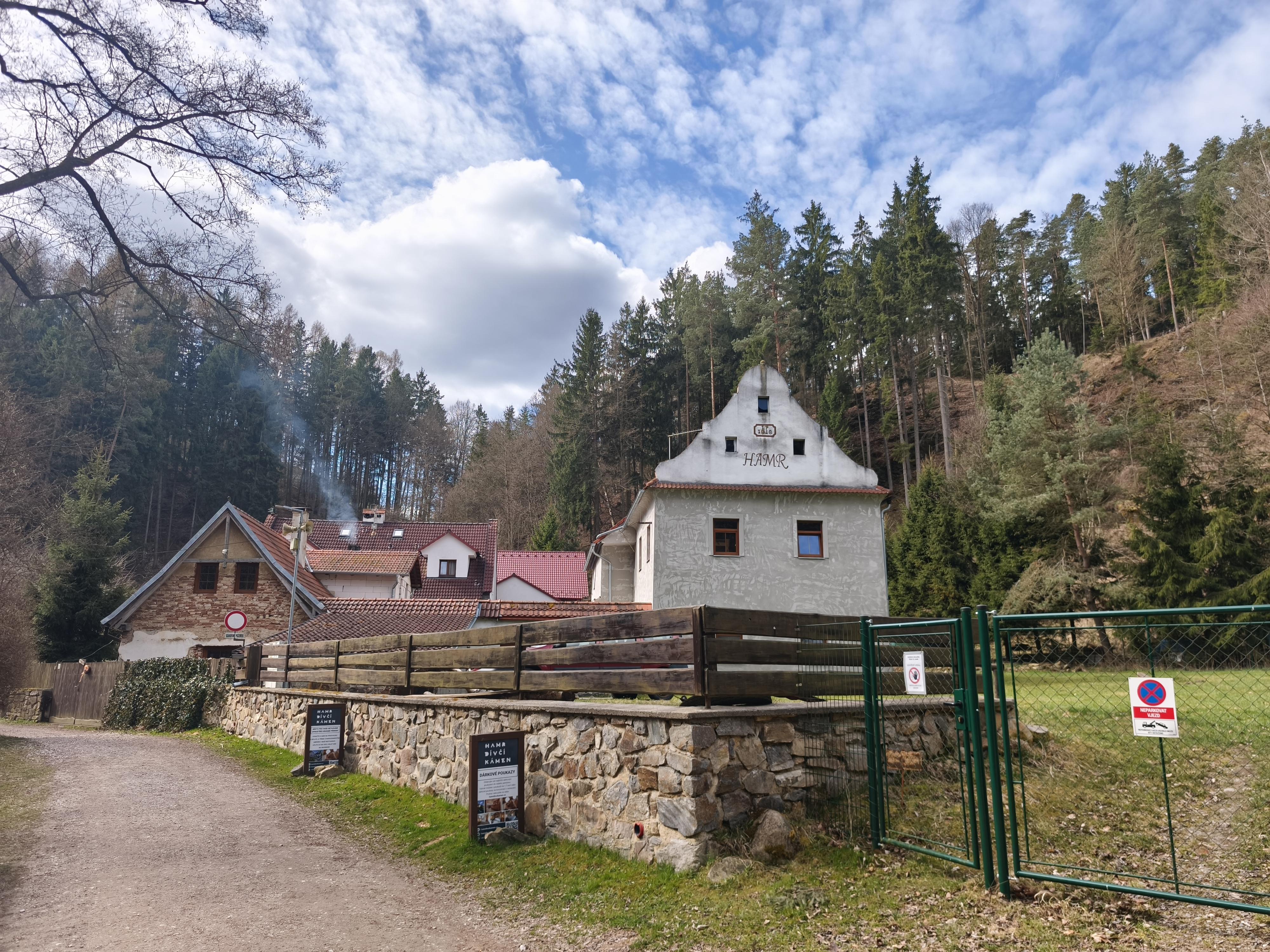Restaurace - Penzion Hamr Dívčí Kámen foto 2