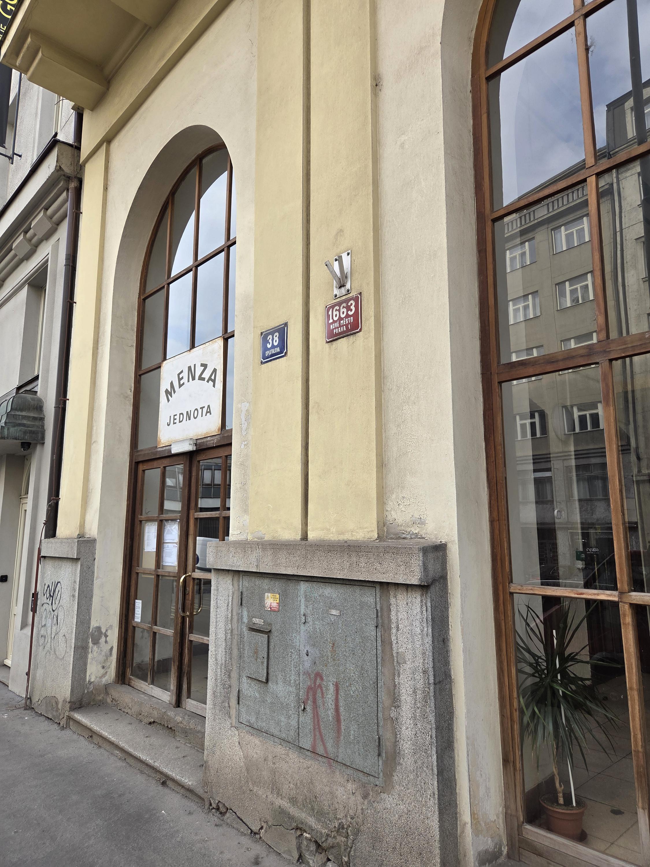 Menza Jednota - Univerzita Karlova foto 5