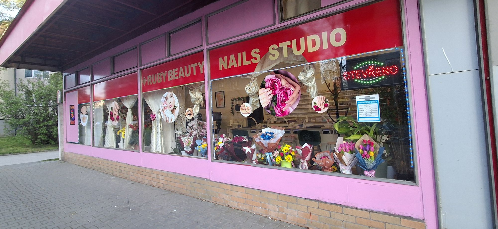 Ruby Beauty nails studio