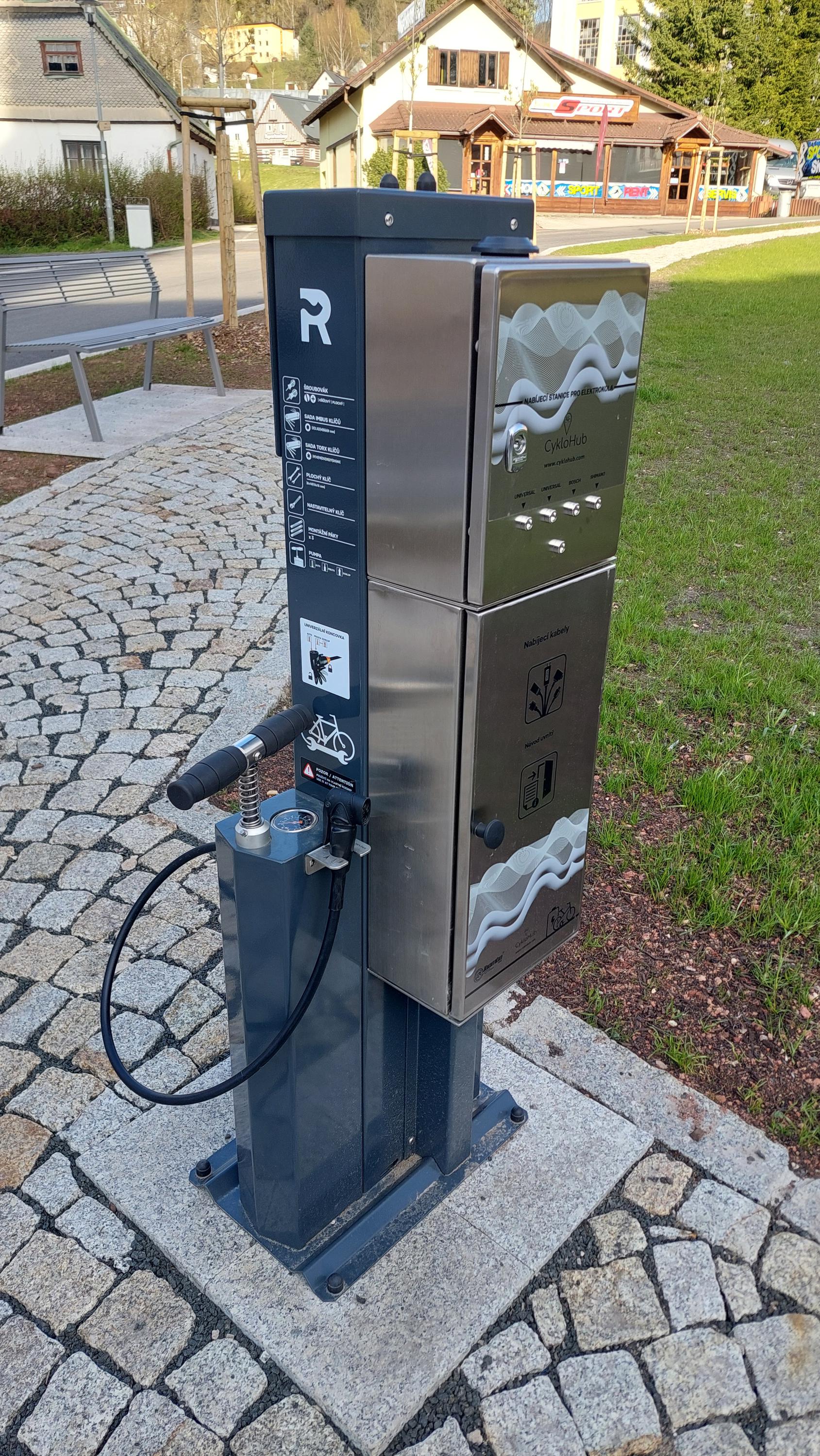 Nabíjecí stanice pro elektrokola Rokytnice nad Jizerou foto 3