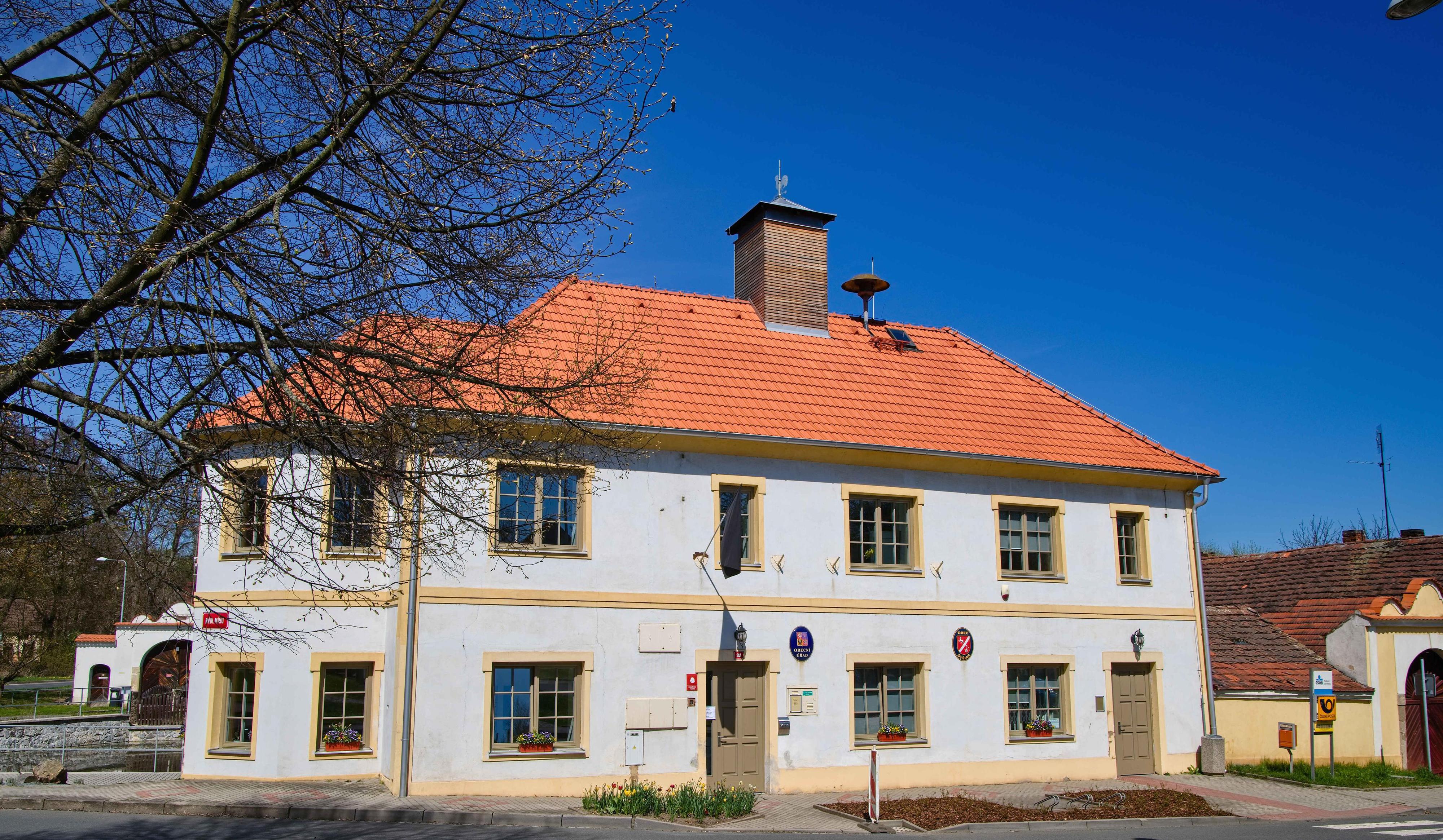 Dýšina - obecní úřad foto 5