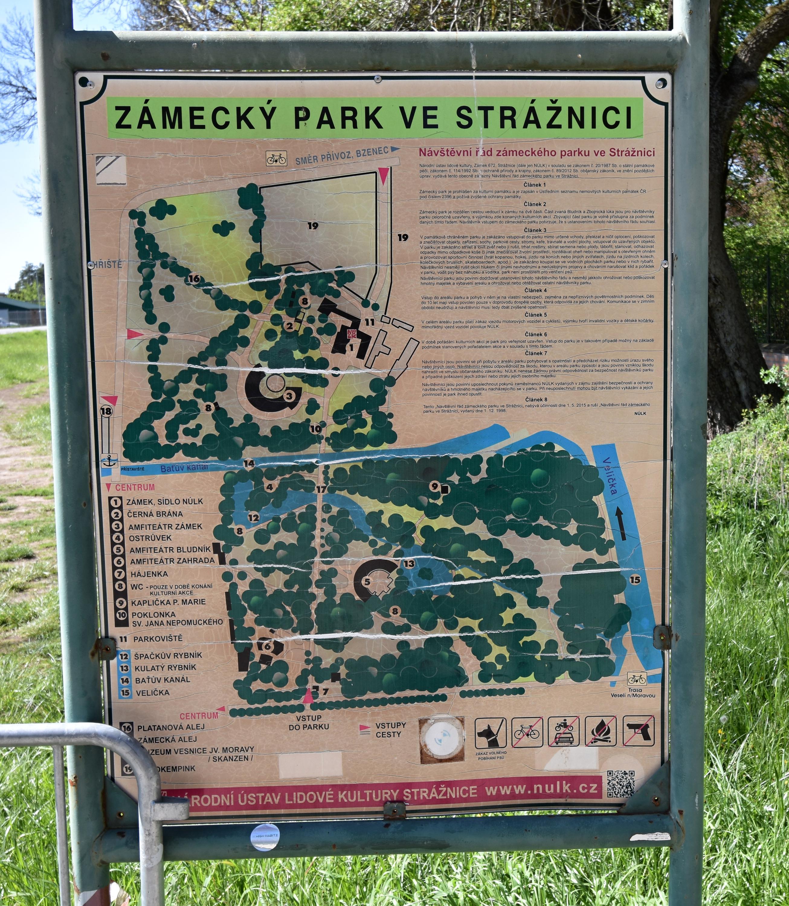 Zámek Strážnice foto 2