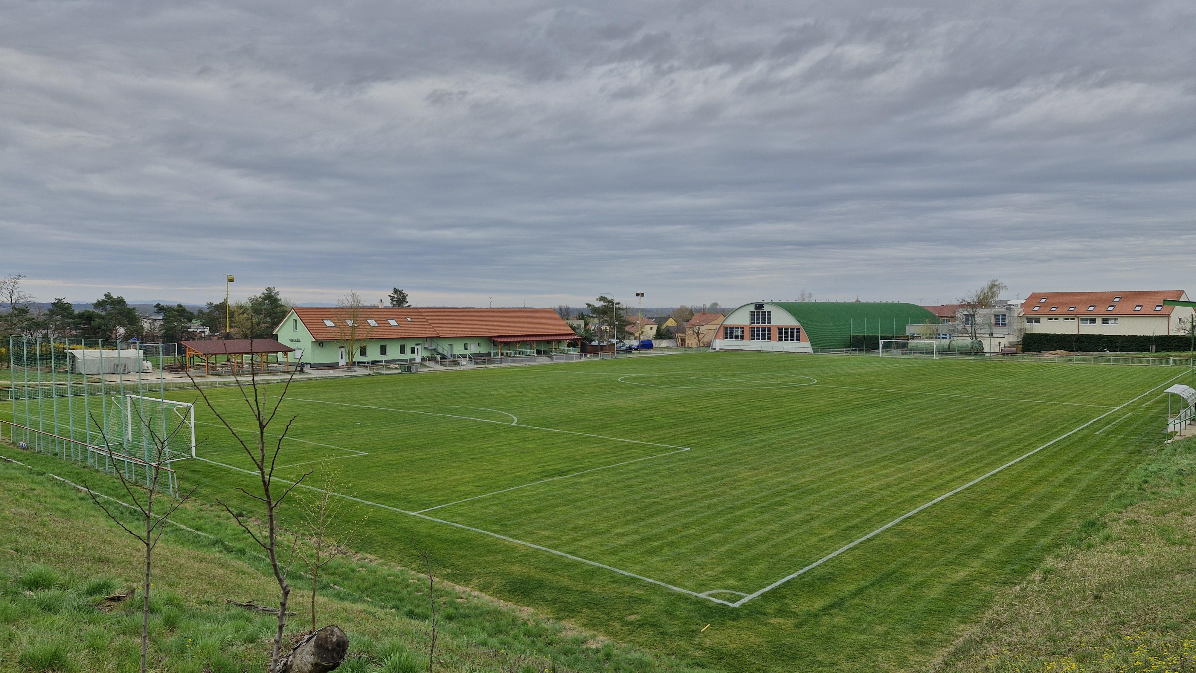 Fotbalové hřiště Mikulčice foto 6