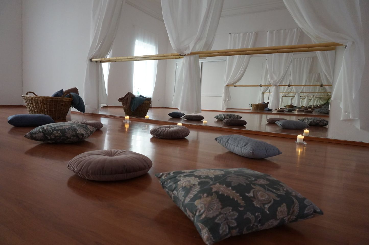 Jóga - s Kateřinou Zem (úterý od 9 hodin)