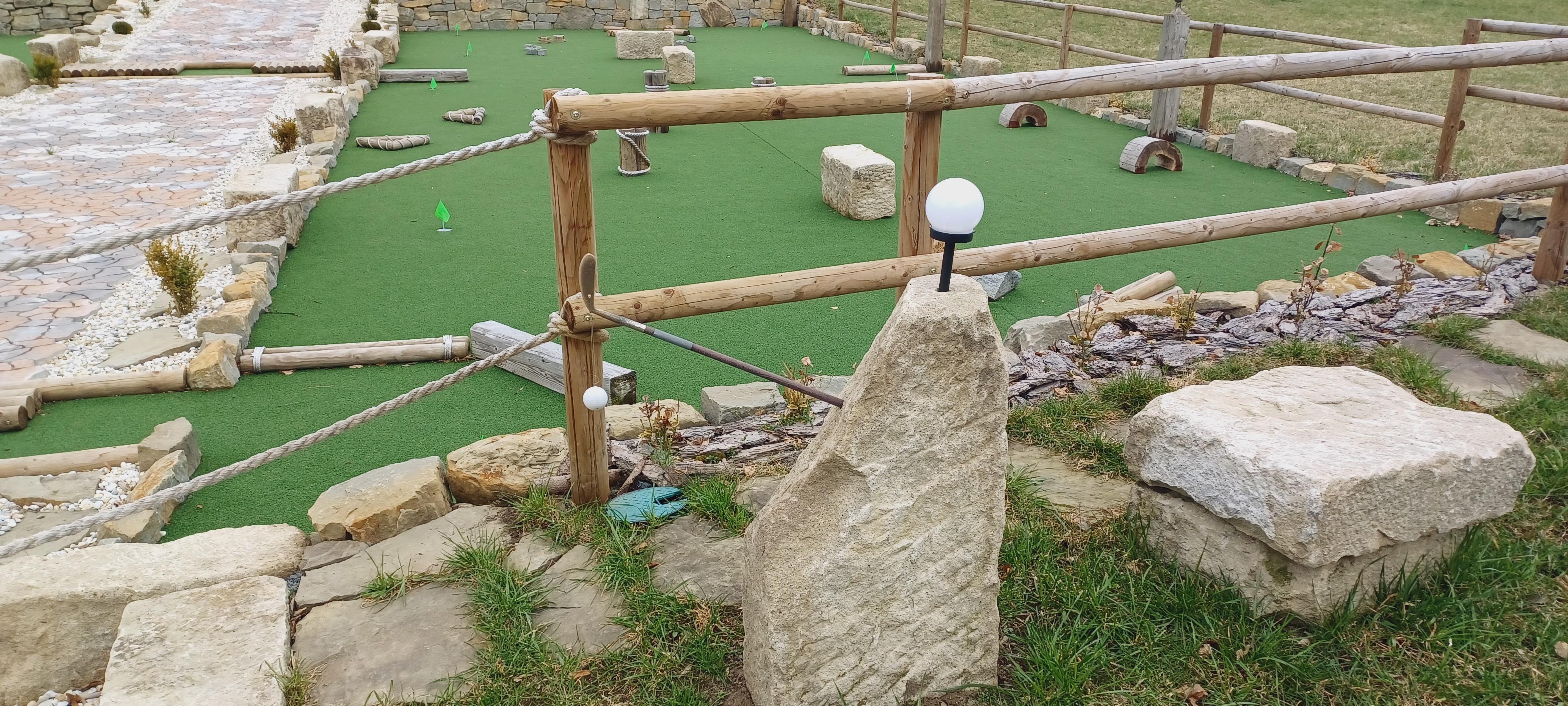 Mini golf Nový Hrozenkov foto 6