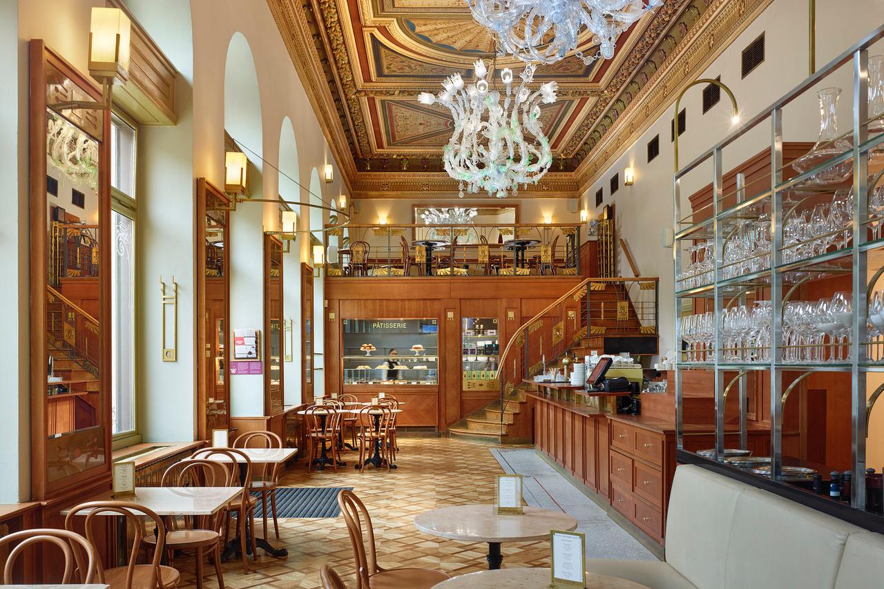 Café Savoy