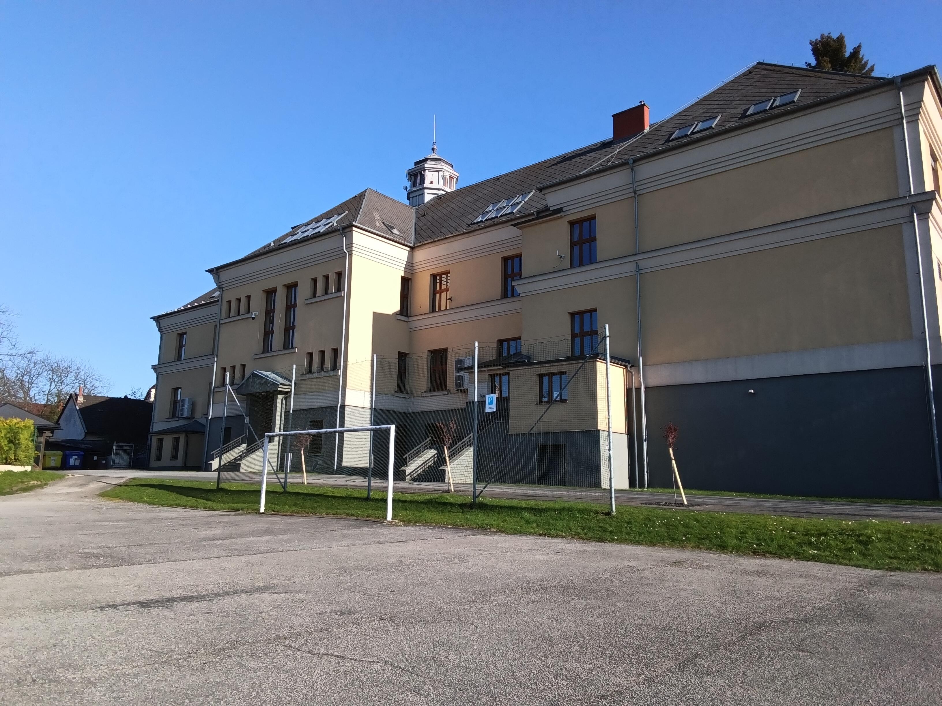 ZŠ a MŠ s polským jazykem vyučovacím Horní Suchá