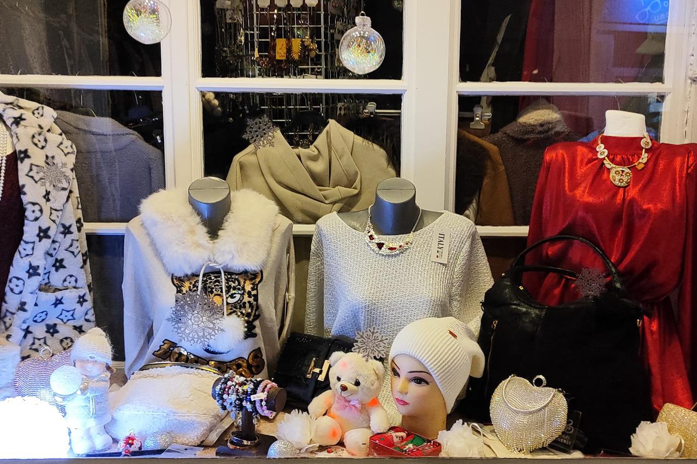 Fajn Fashion Secondhand foto 1