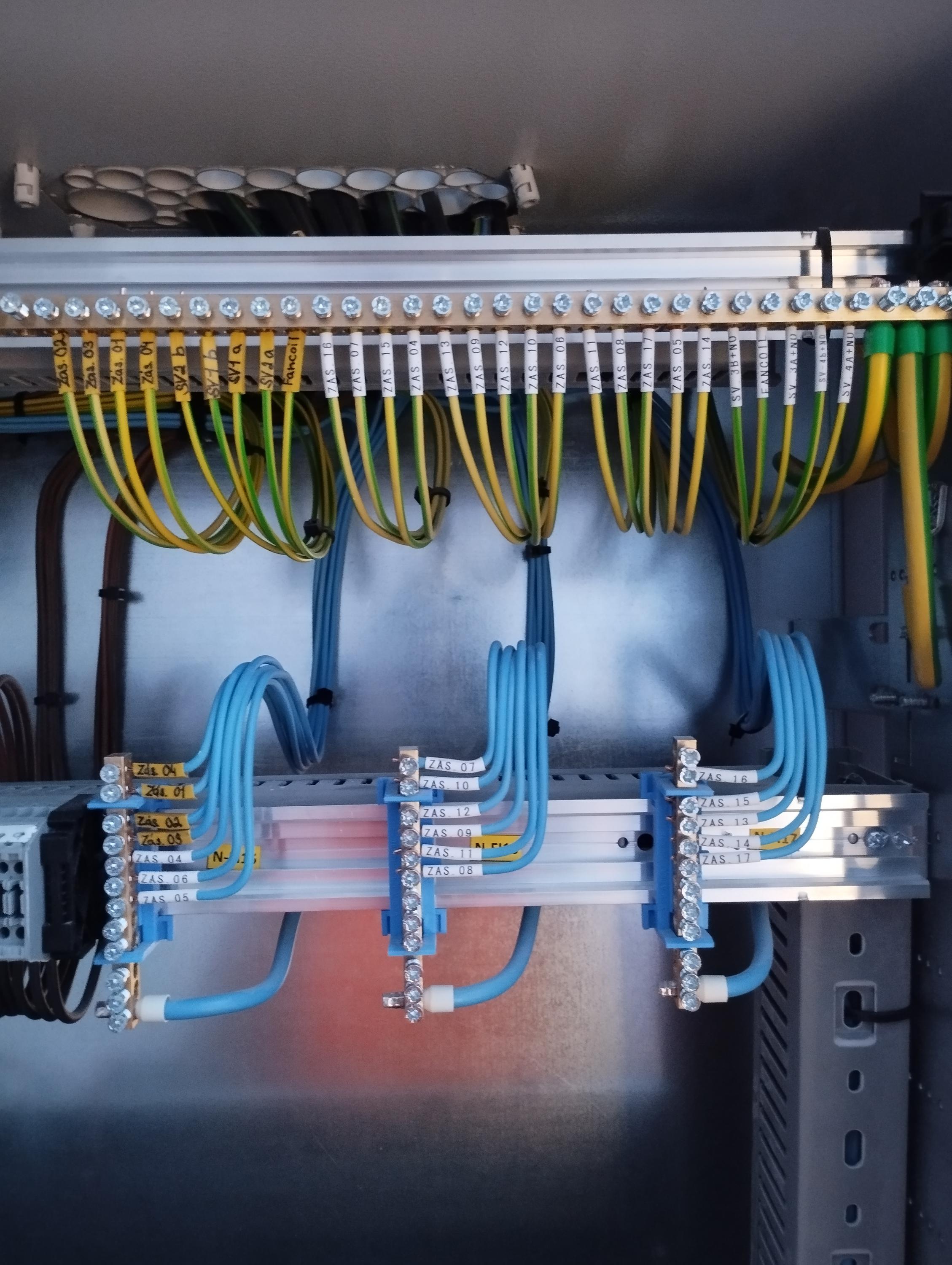 Lukáš Halama - elektroinstalace foto 2