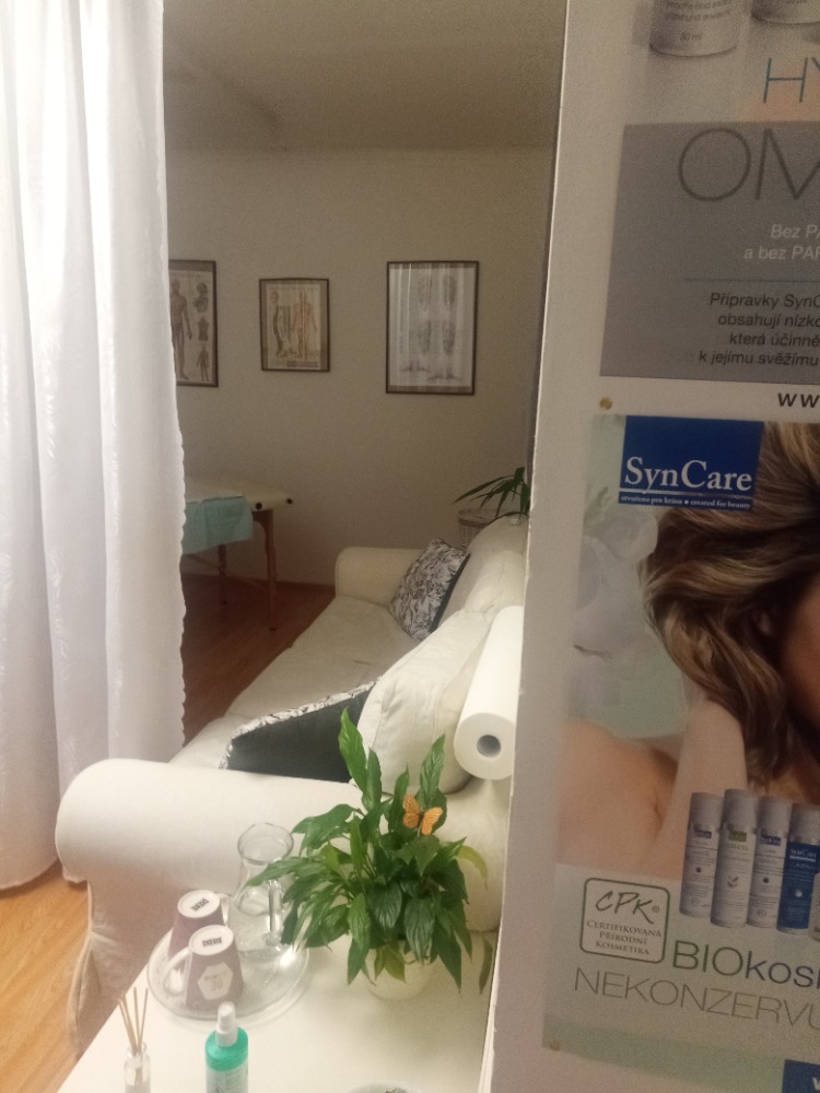 Dárkový poukaz na kosmetiku + masáž obličeje