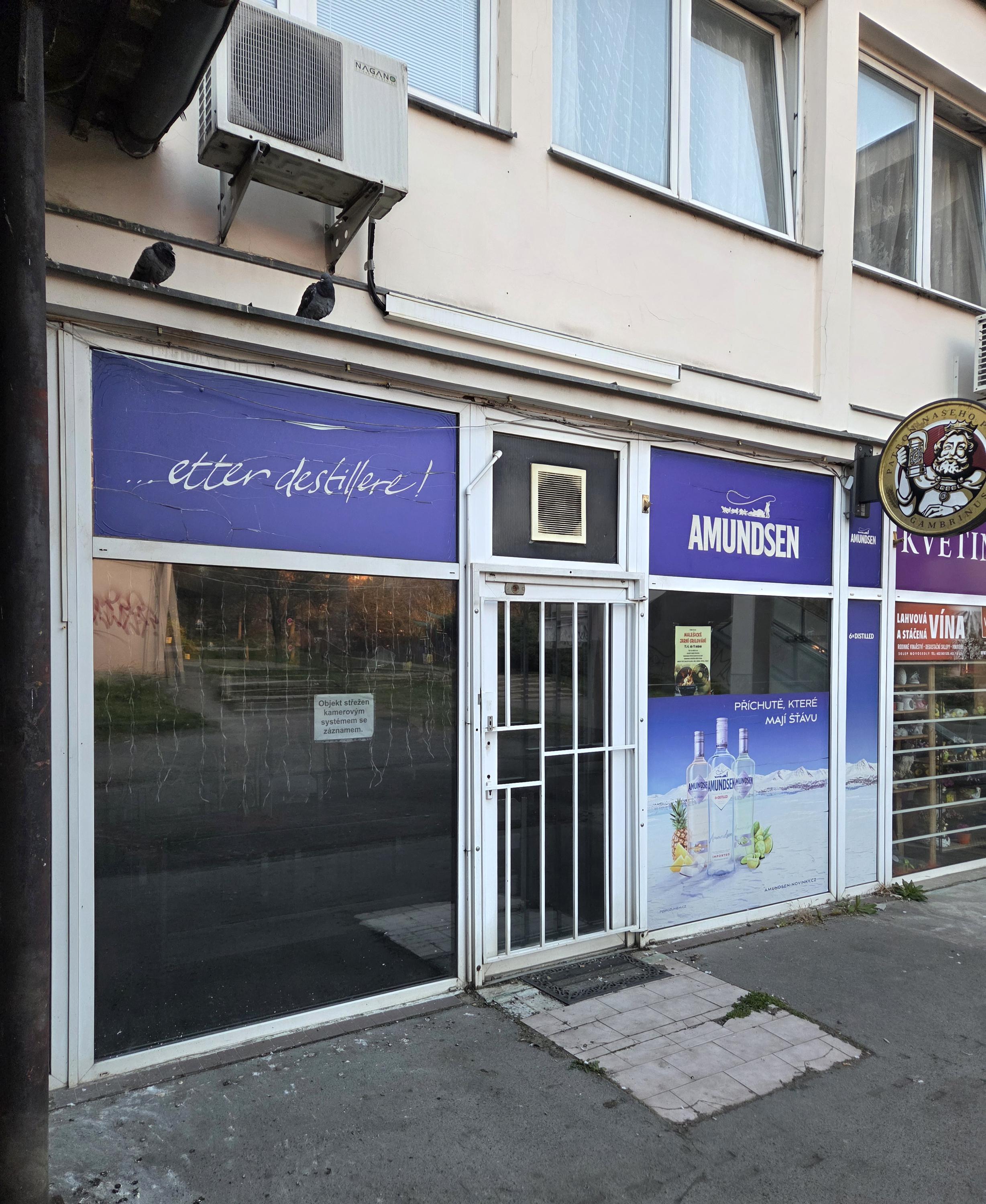 KLUB BAR LP foto 2