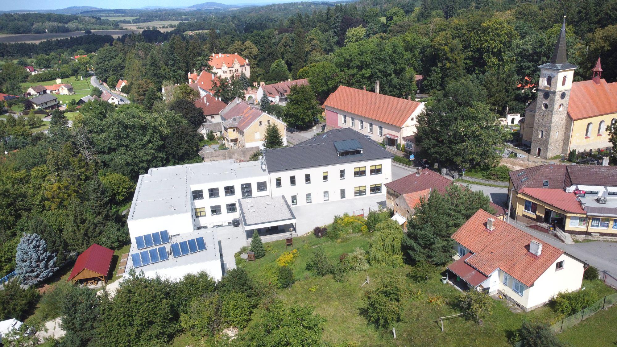 ZŠ Vrchotovy Janovice foto 3