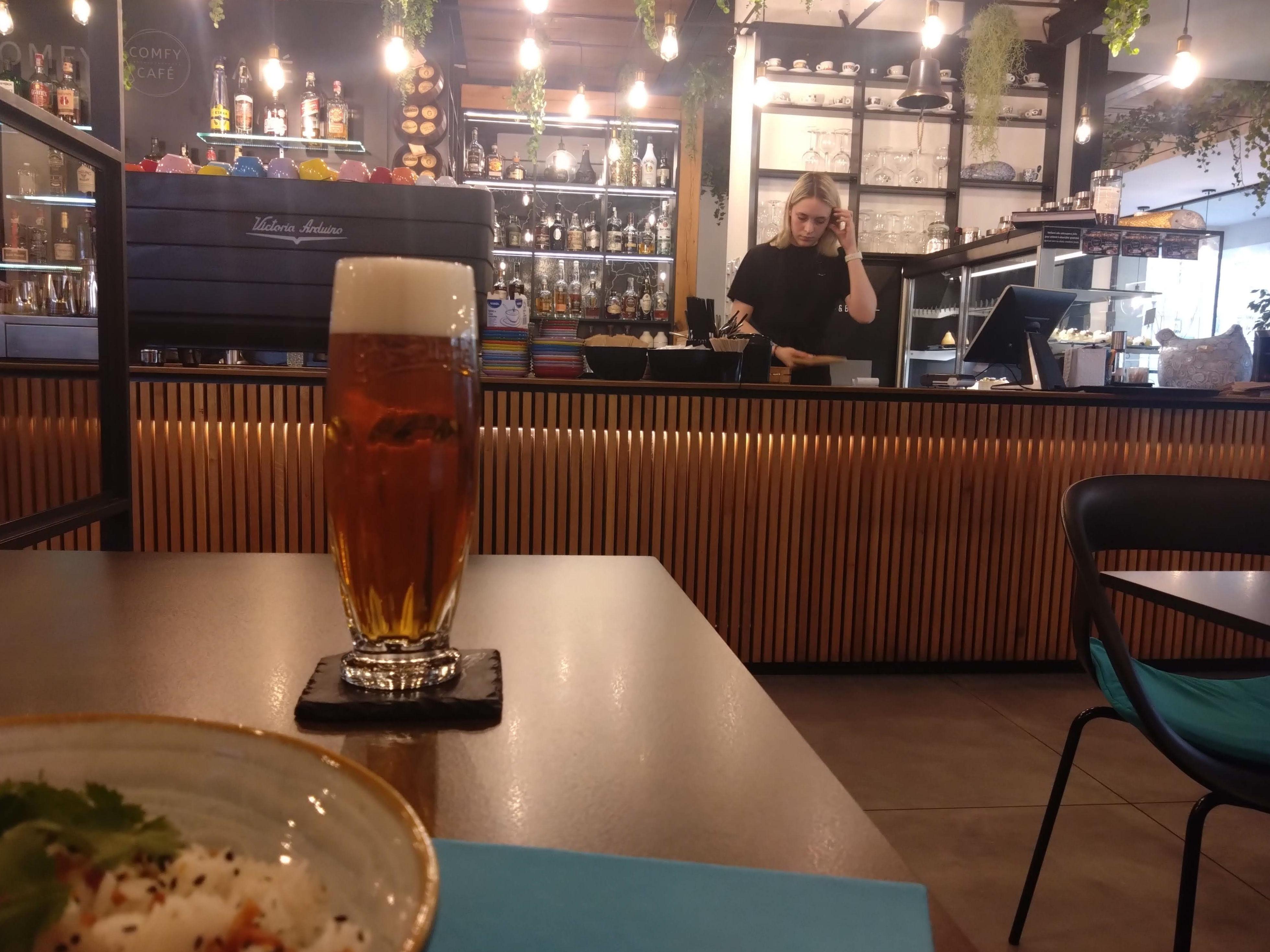 Comfy café & Bistro foto 2