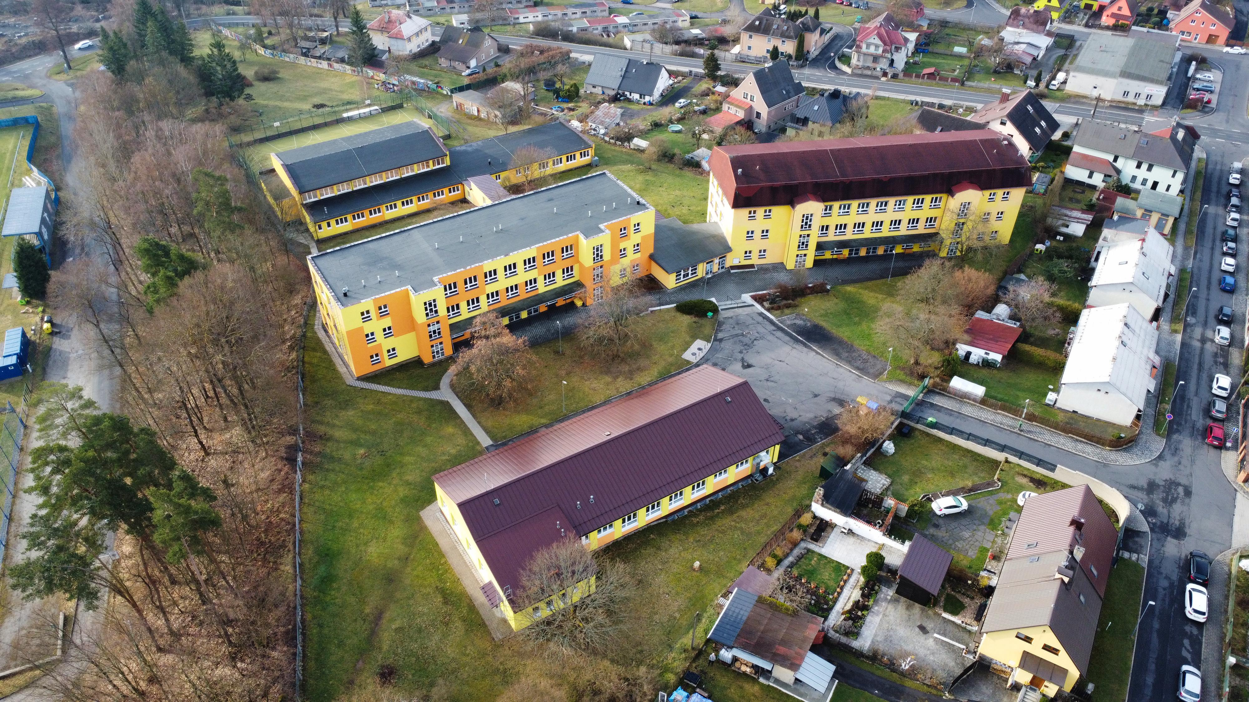 ZŠ Nejdek, Karlovarská foto 3