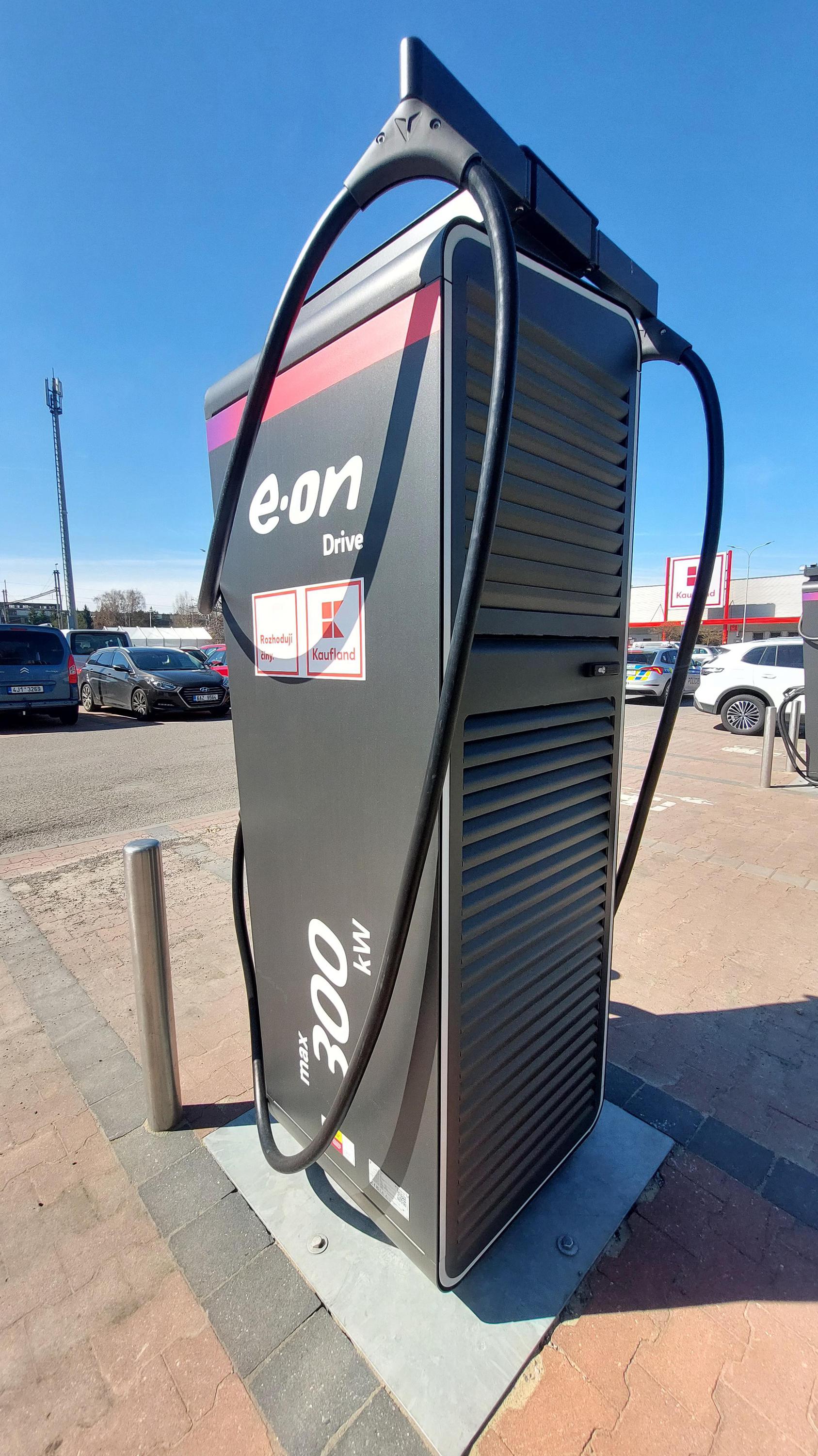 Dobíjecí stanice E.ON Drive foto 4