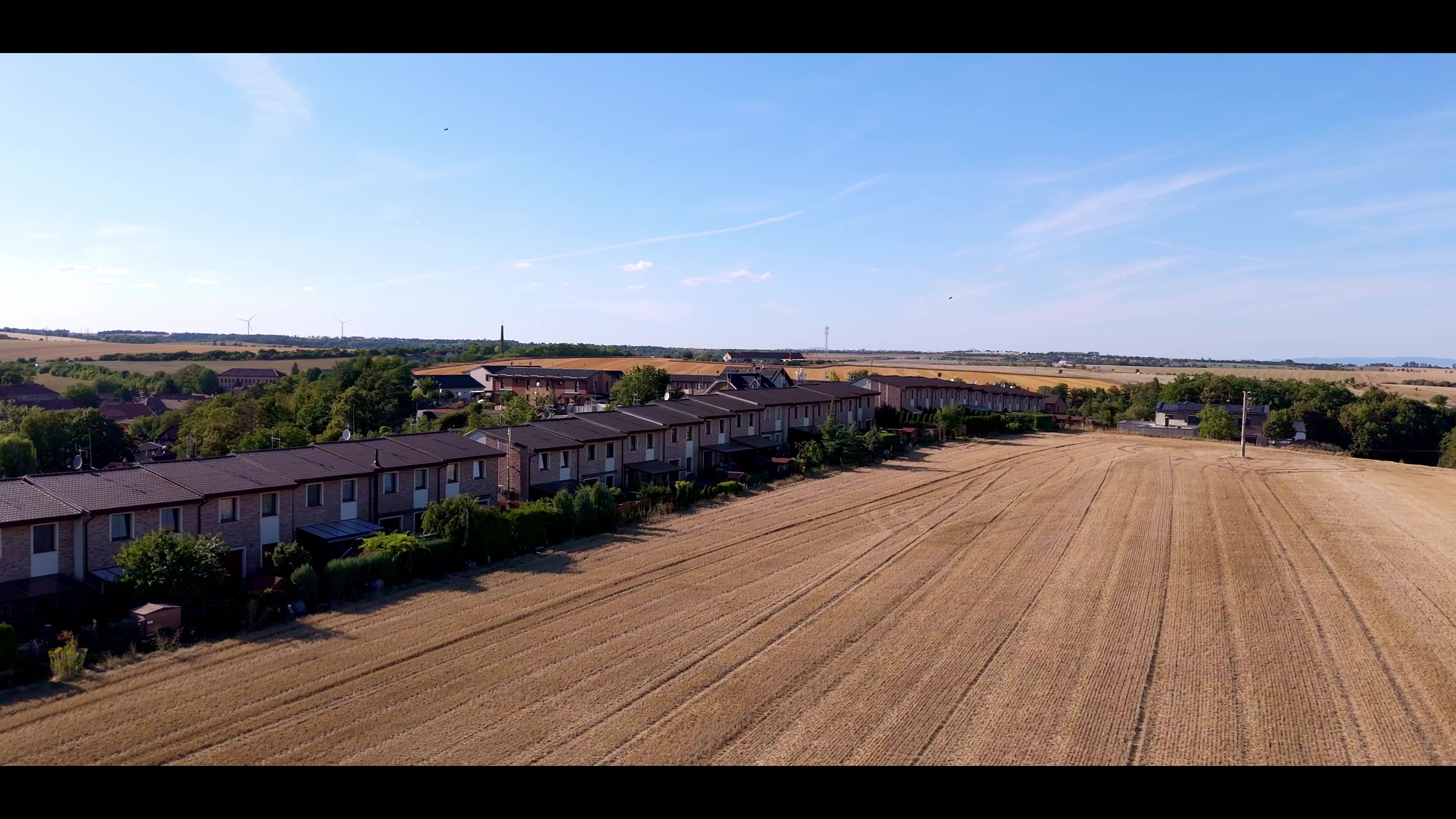 Petr Hloušek, certifikovaný makléř RE/MAX 4 You foto 2 (náhled videa)