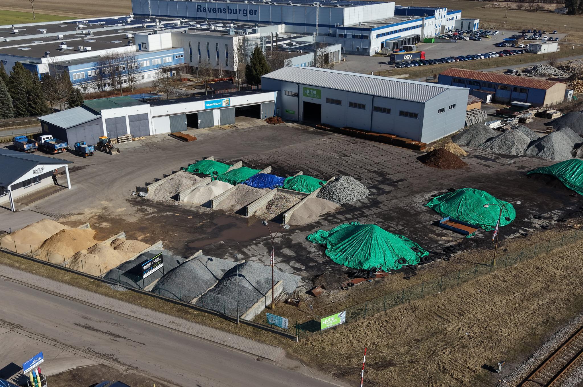 UHELNÉ SKLADY POLIČKA A HUTNÍ MATERIÁL POLIČKA