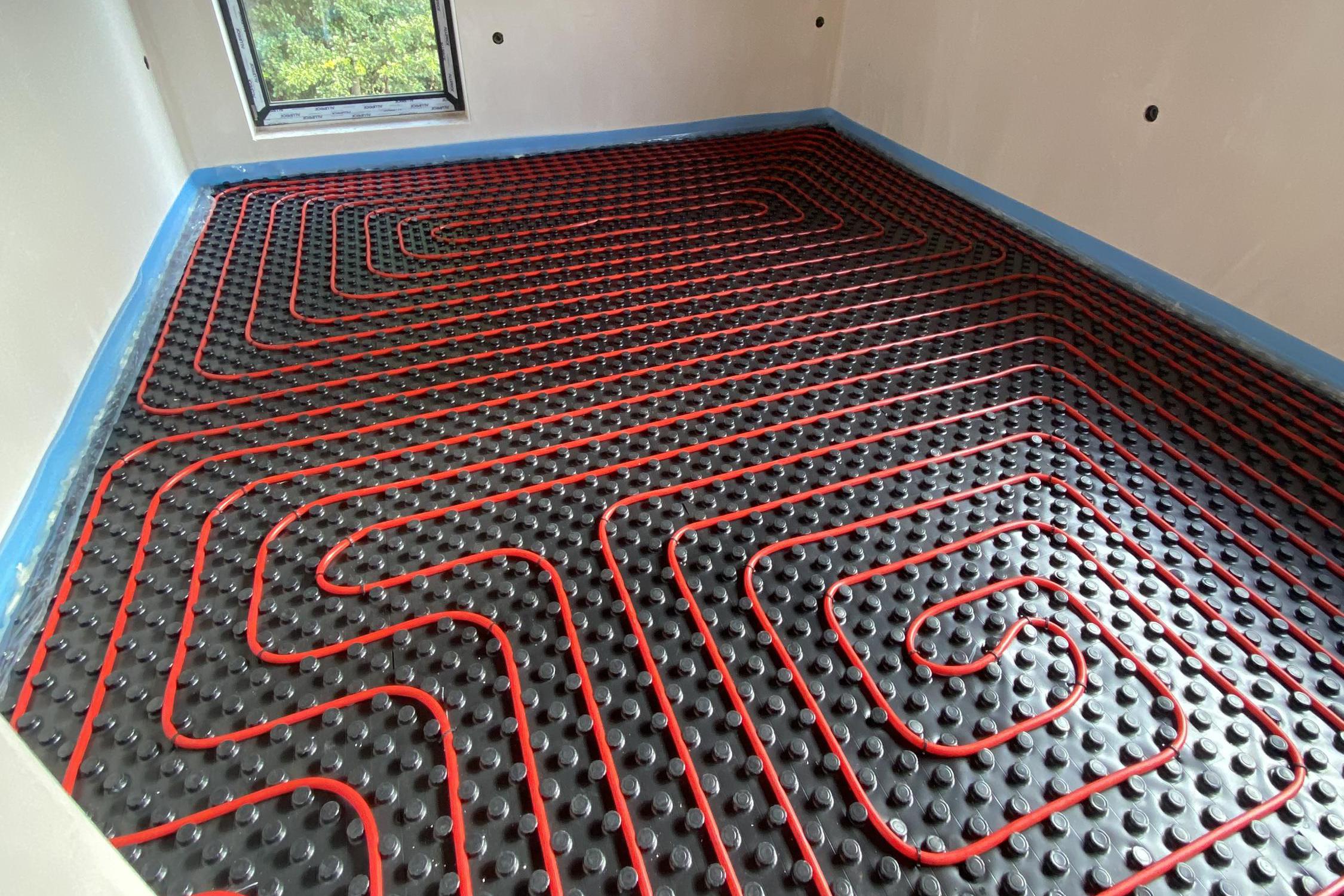 V.S. Instalatér a elektrikář