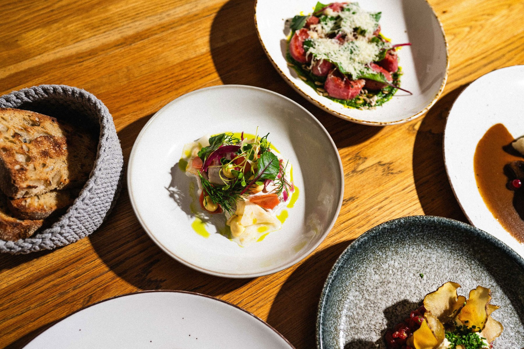 Pozvěte rodinu ke stolu na oběd nebo večeři