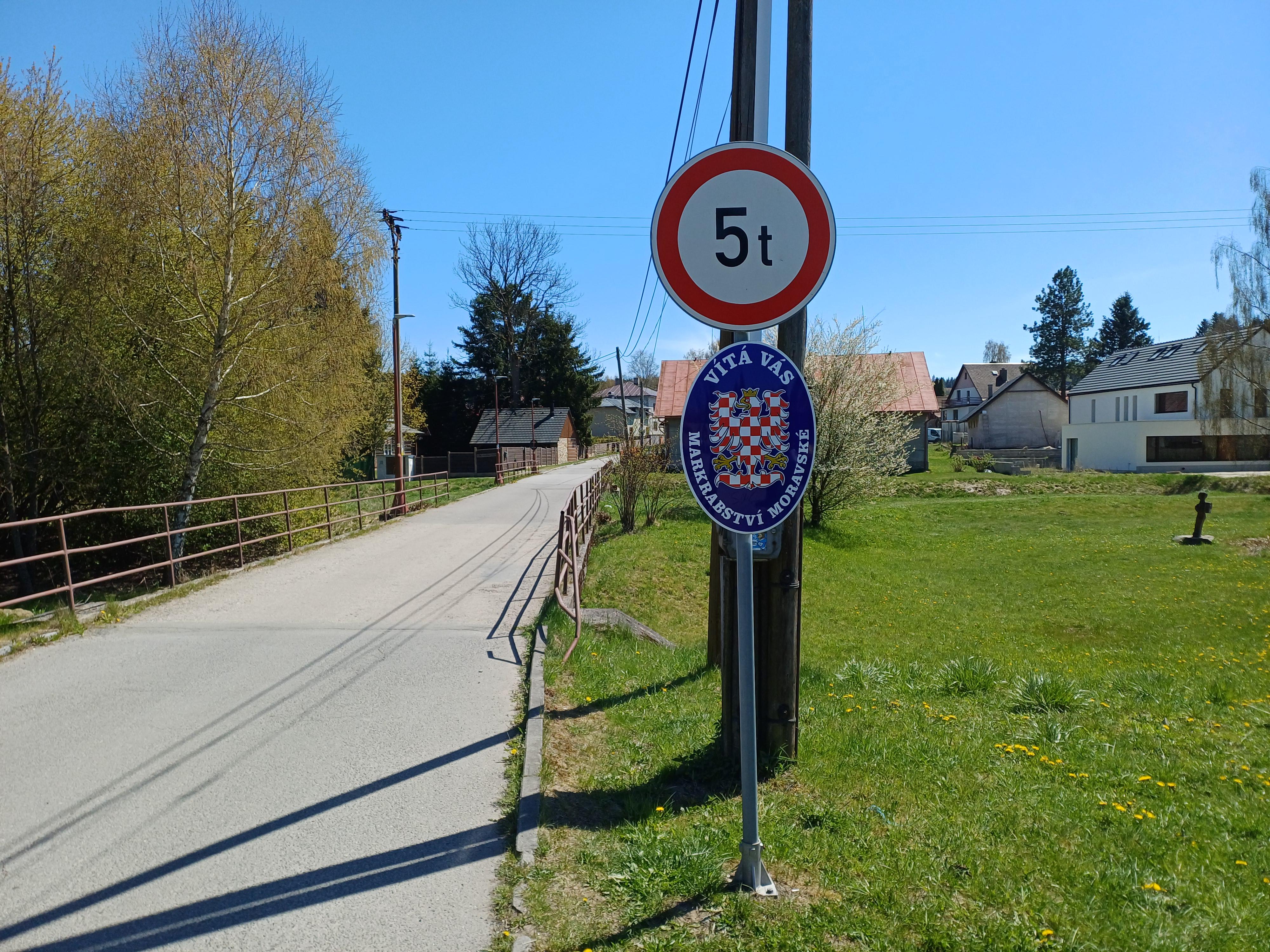 Svratka - městský úřad foto 2