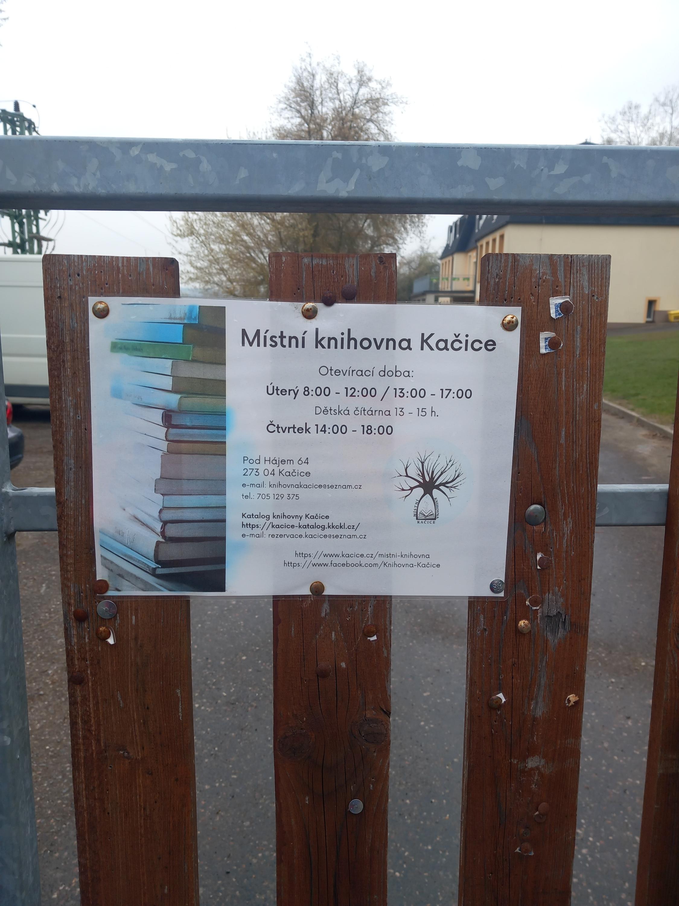 Místní knihovna Kačice foto 2