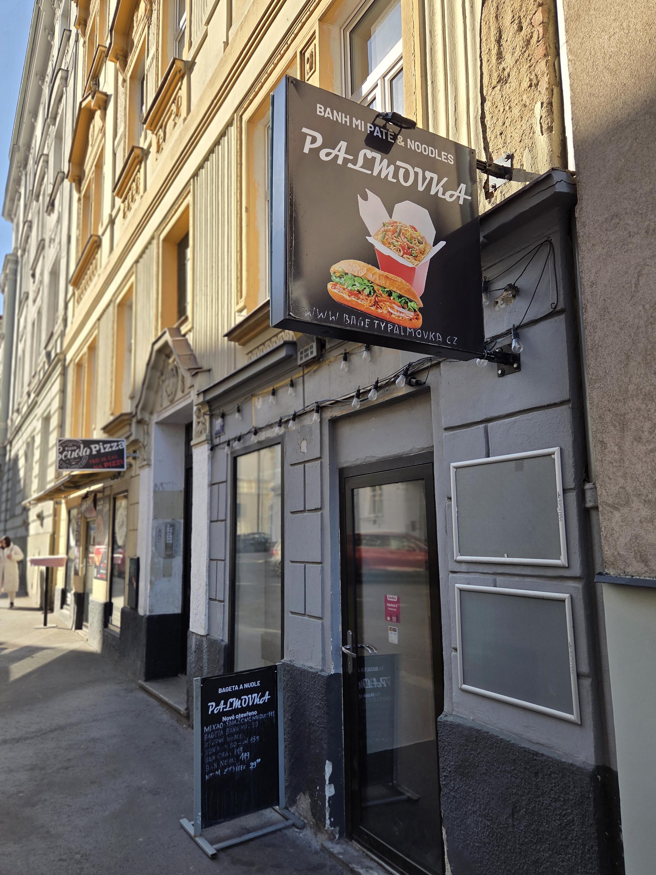 BANH MI PATÊ & NOODLES bistro foto 3