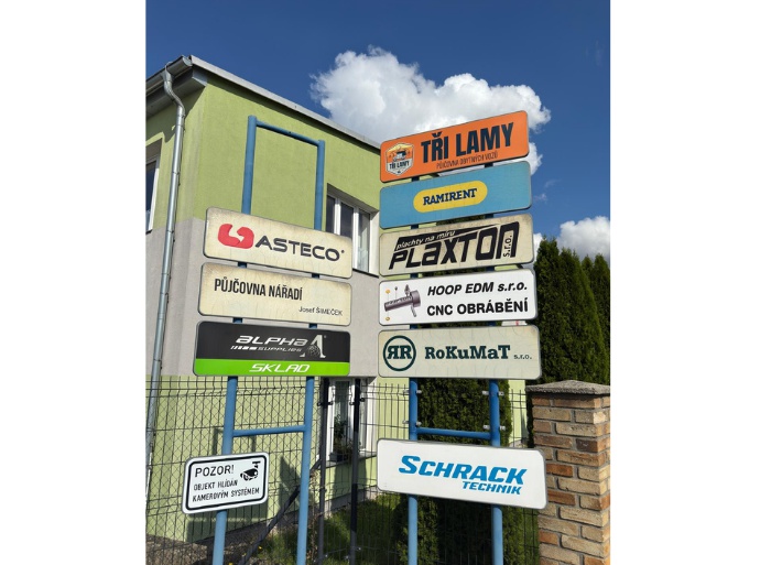 TŘI LAMY - půjčovna, servis a prodej obytných vozů a karavanů foto 3