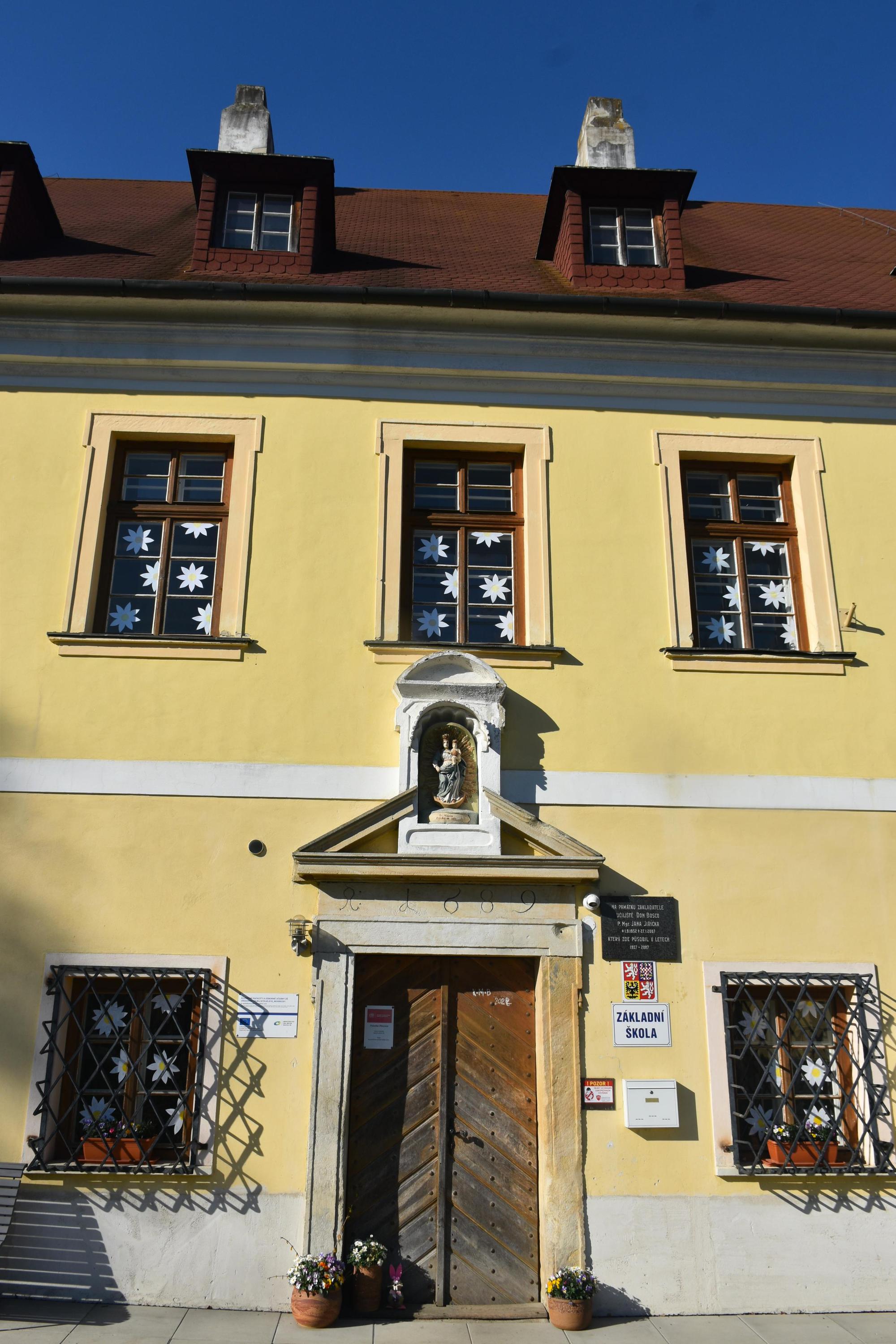 Místní lidová knihovna Vřesovice foto 2