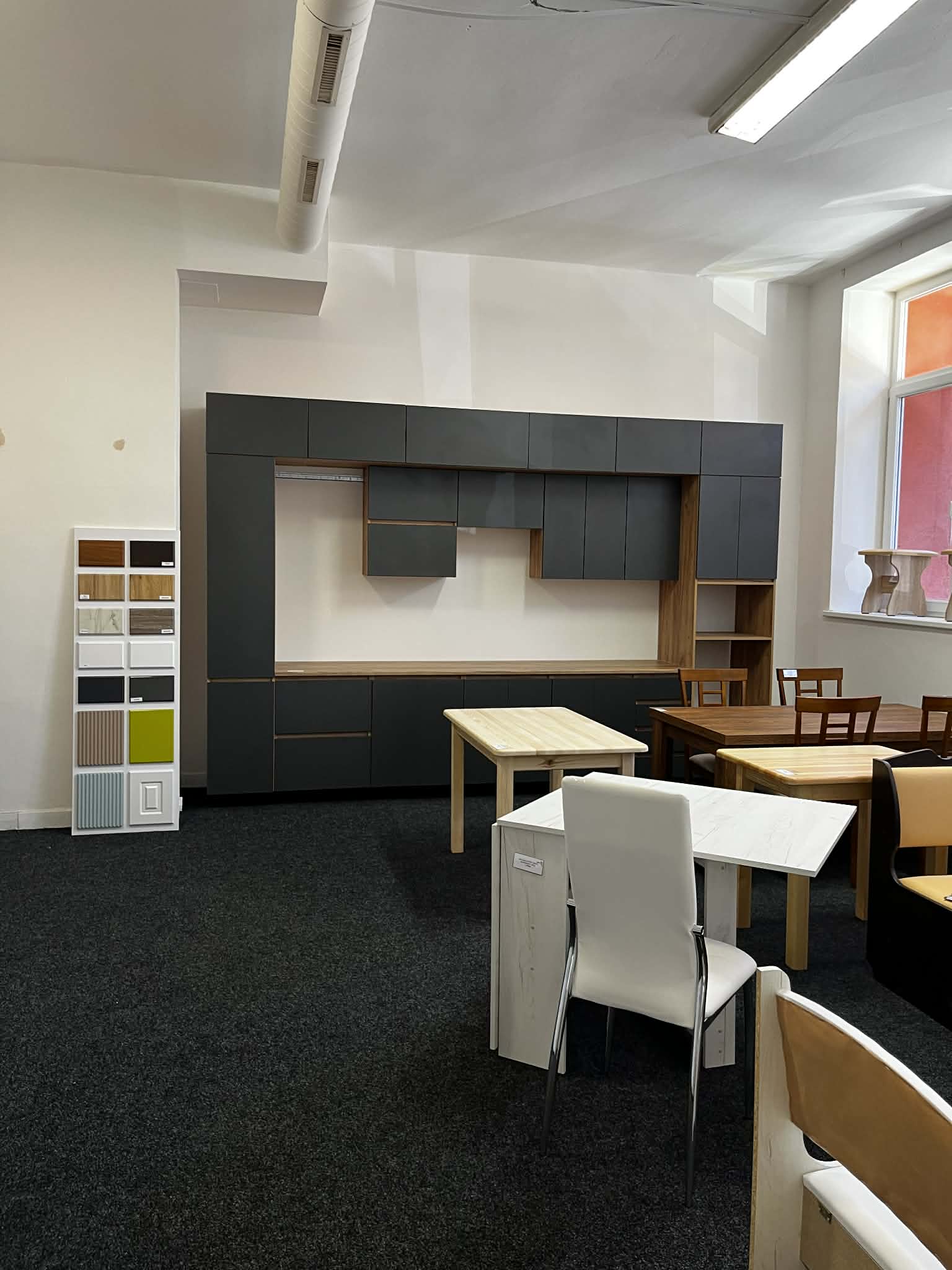 Nábytek NAROHU foto 2