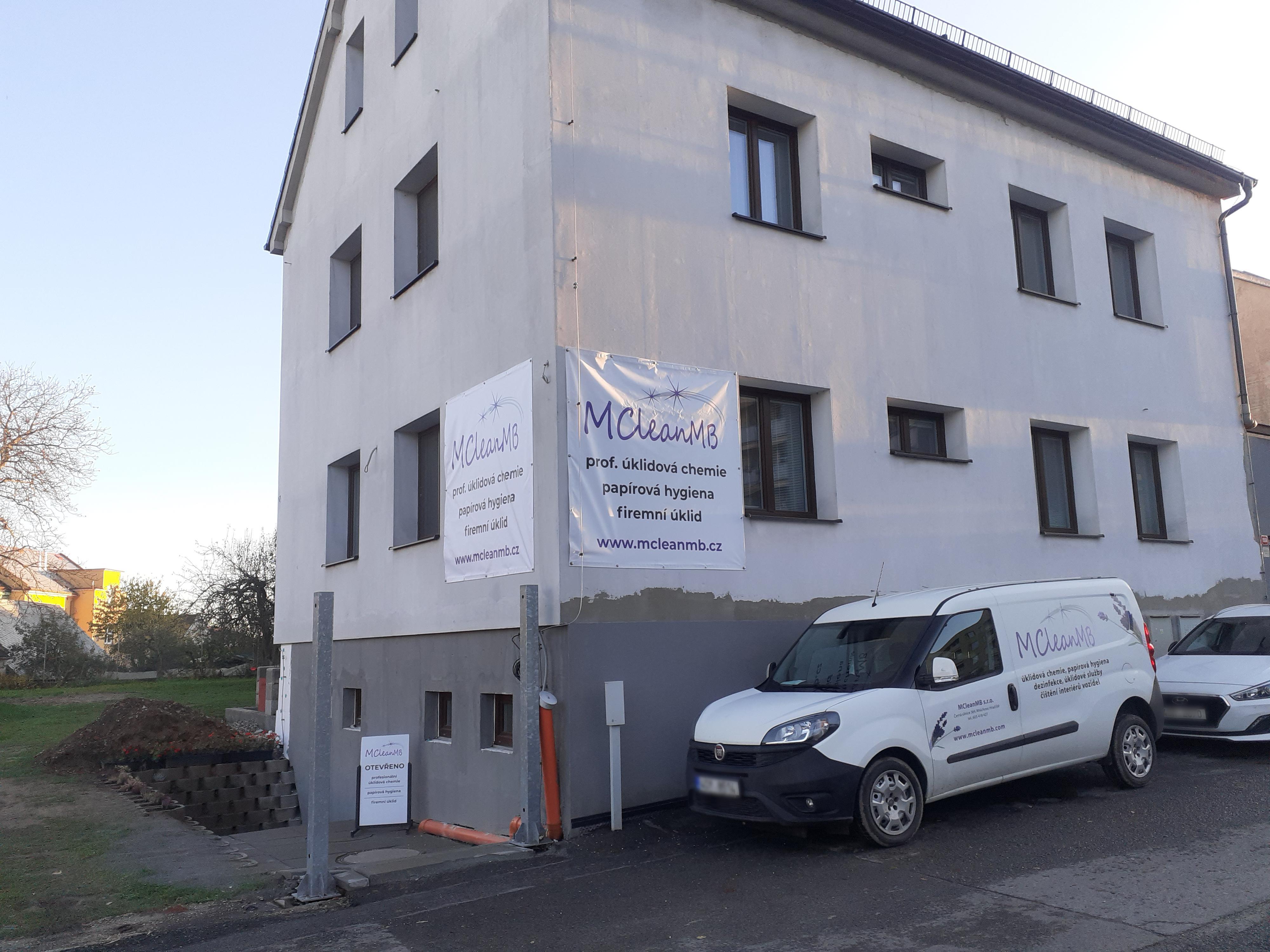 MCleanMB s.r.o. - úklidové služby foto 2