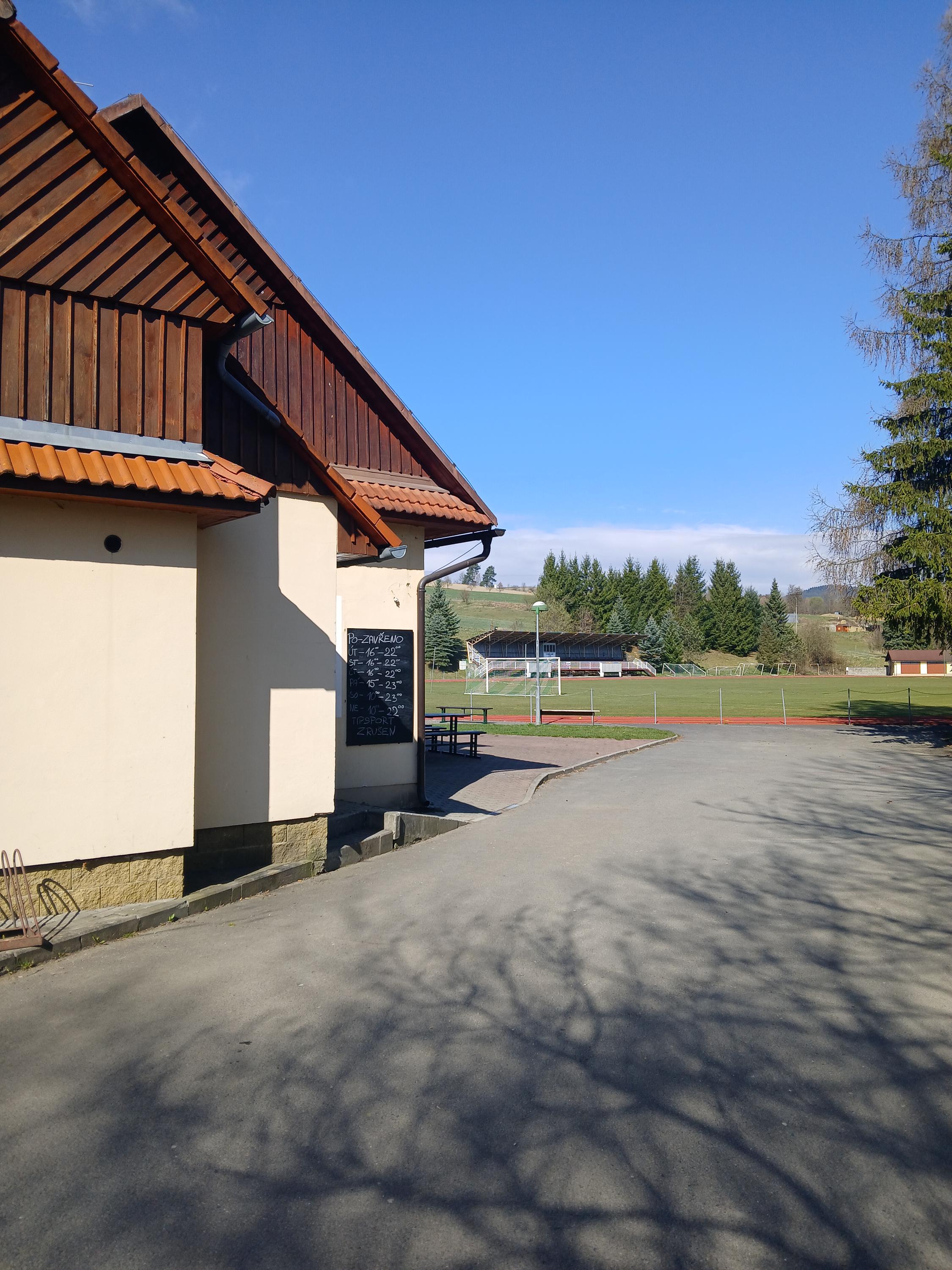 Hostinec na hřišti foto 3