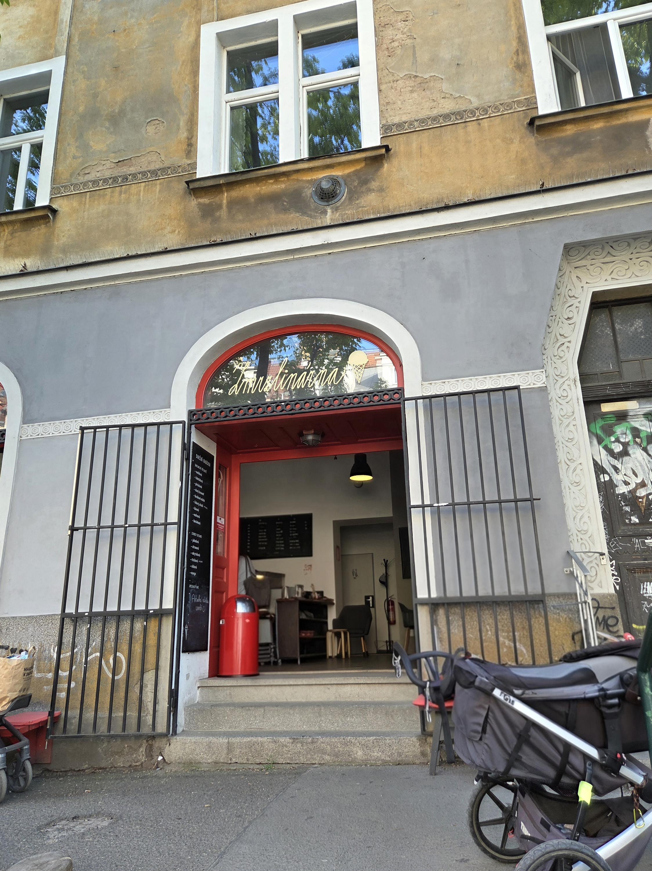 Zmrzlinárna Braník foto 6