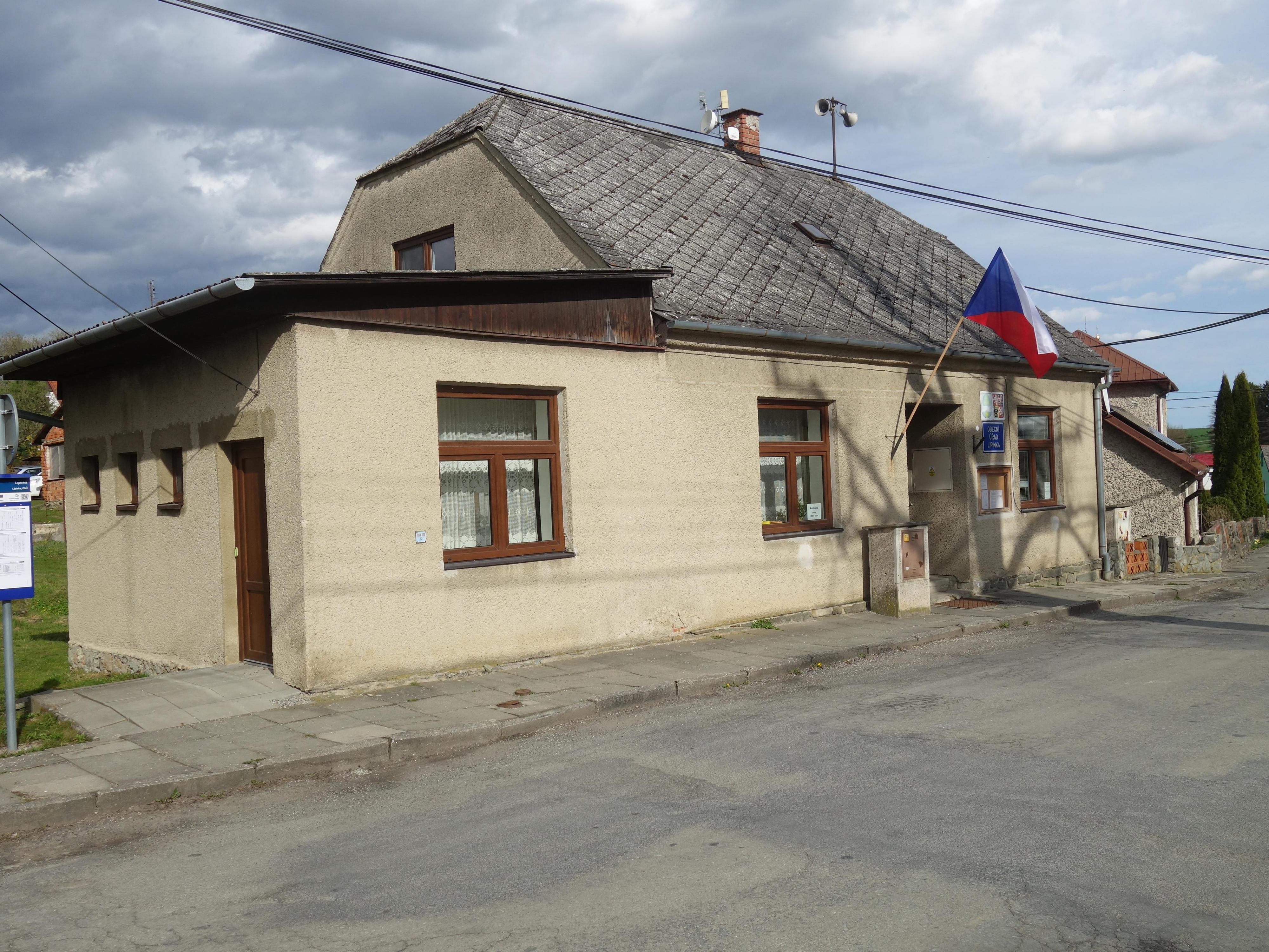Lipinka - obecní úřad foto 2