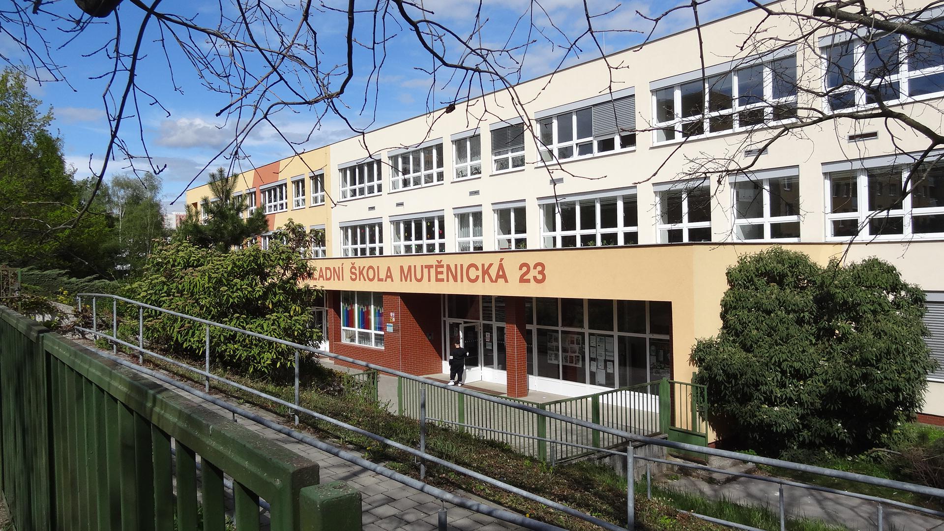 Základní škola, Brno, Mutěnická 23 foto 4