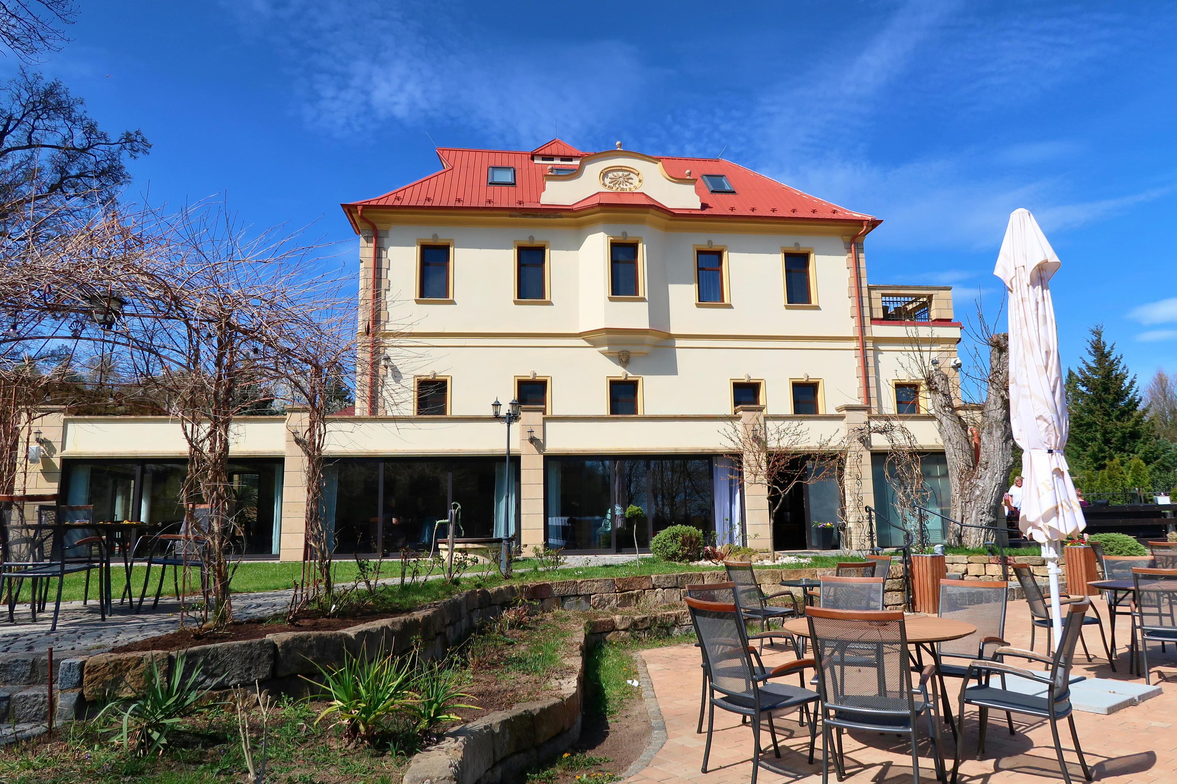 Villa Libosad