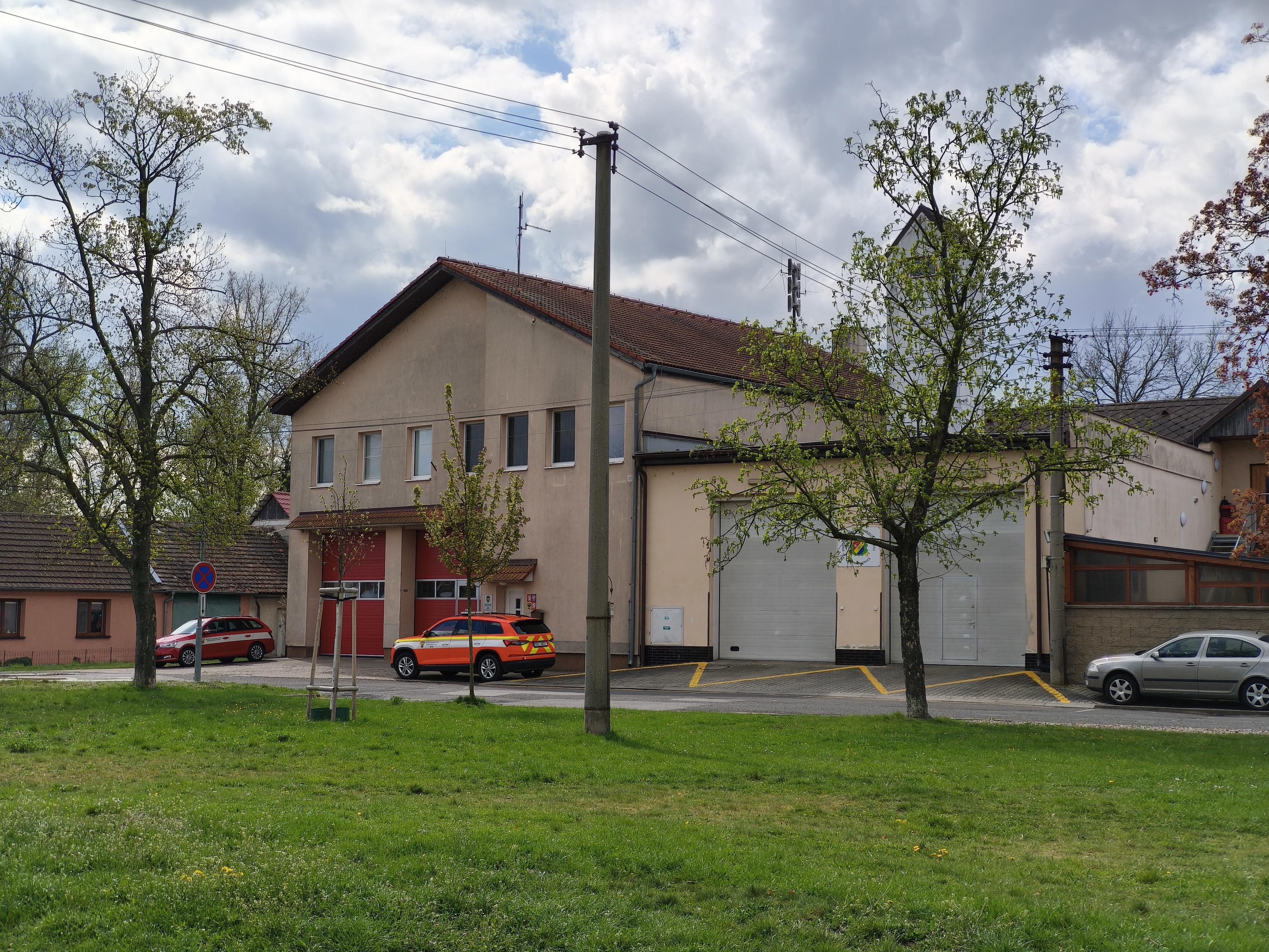 Hasičský záchranný sbor Středočeského kraje - Hasičská stanice Neratovice foto 2