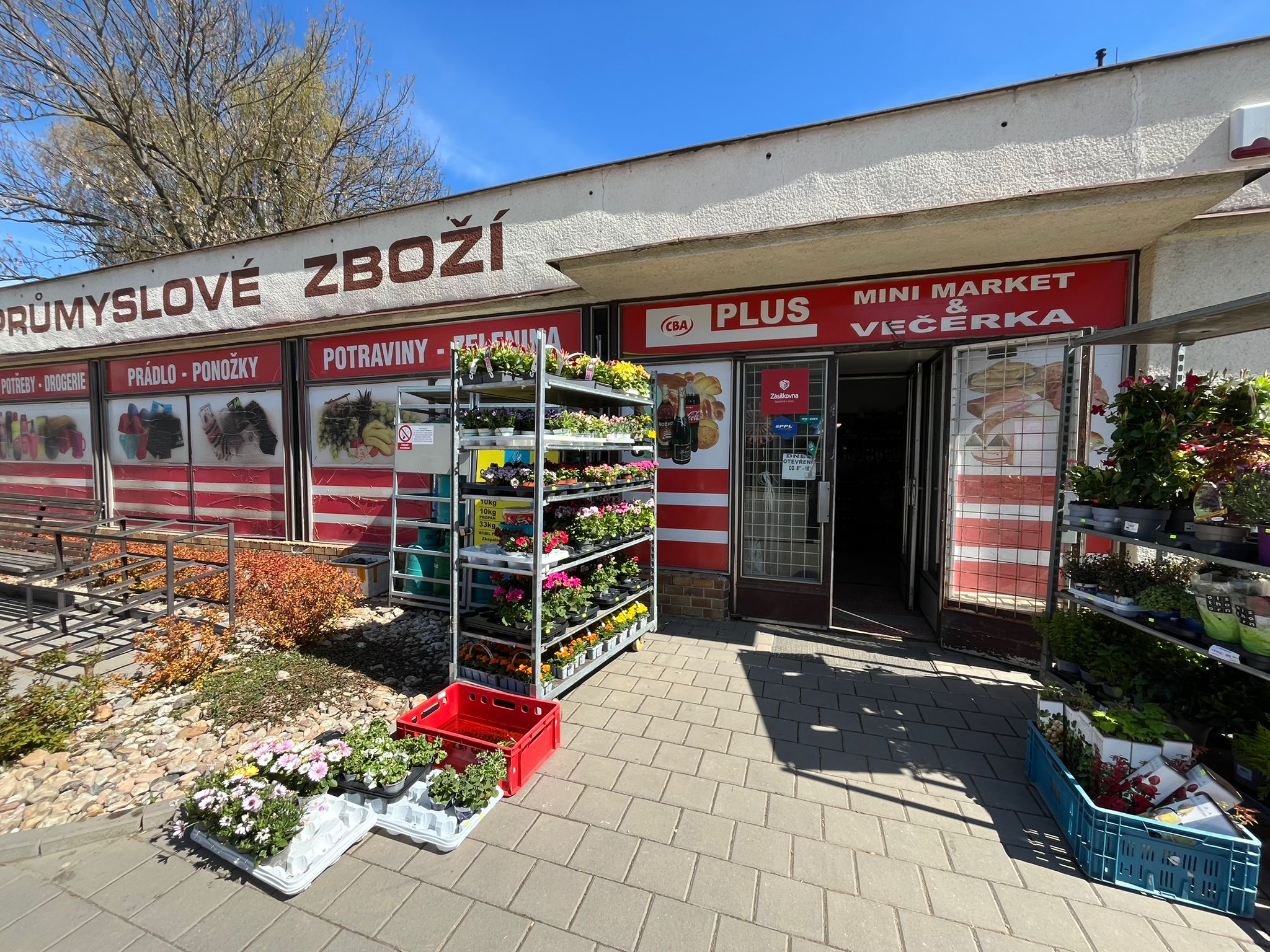 CBA - Plus Minimarket a večerka foto 2