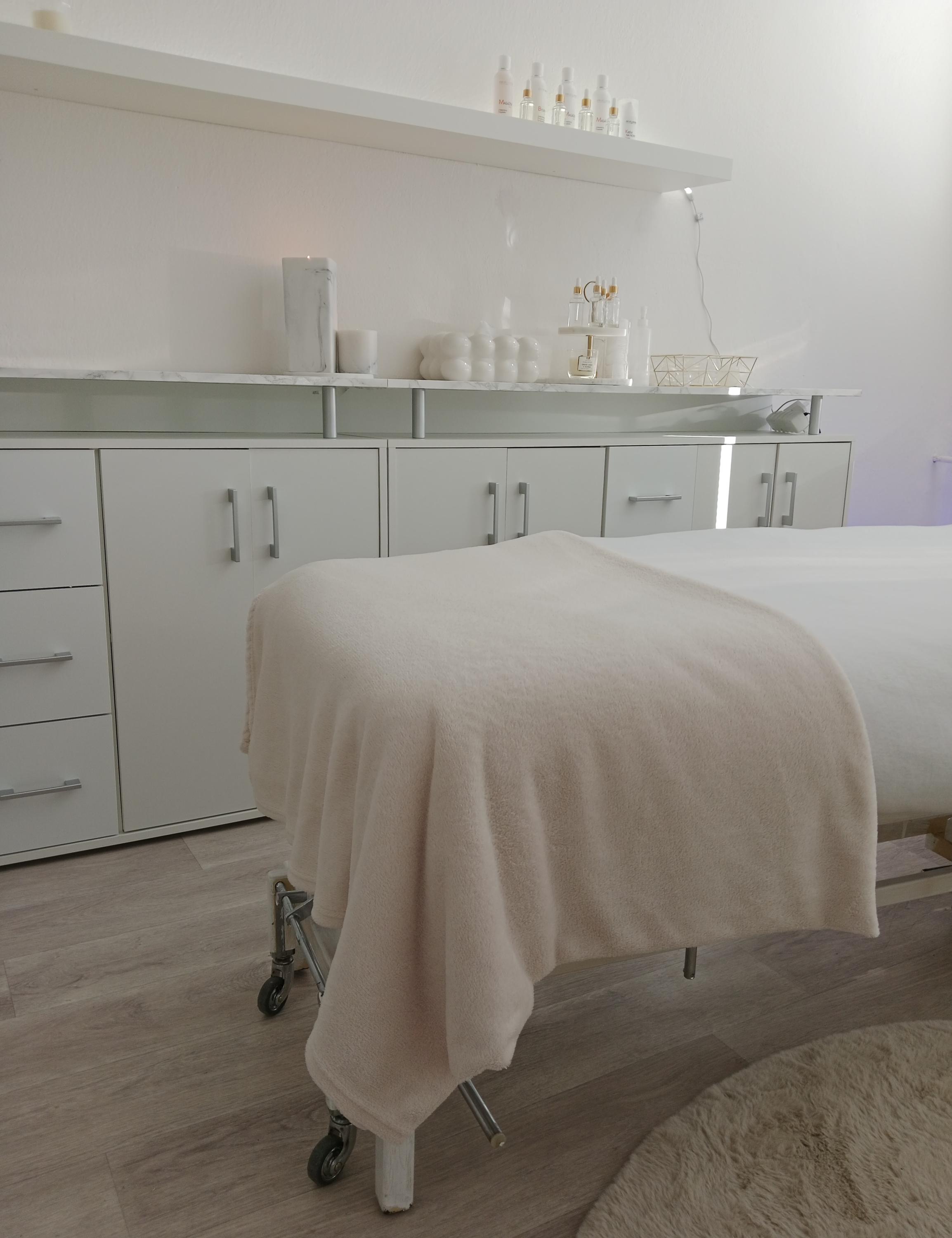 Ze Aneta MASSAGE.THERAPY foto 3